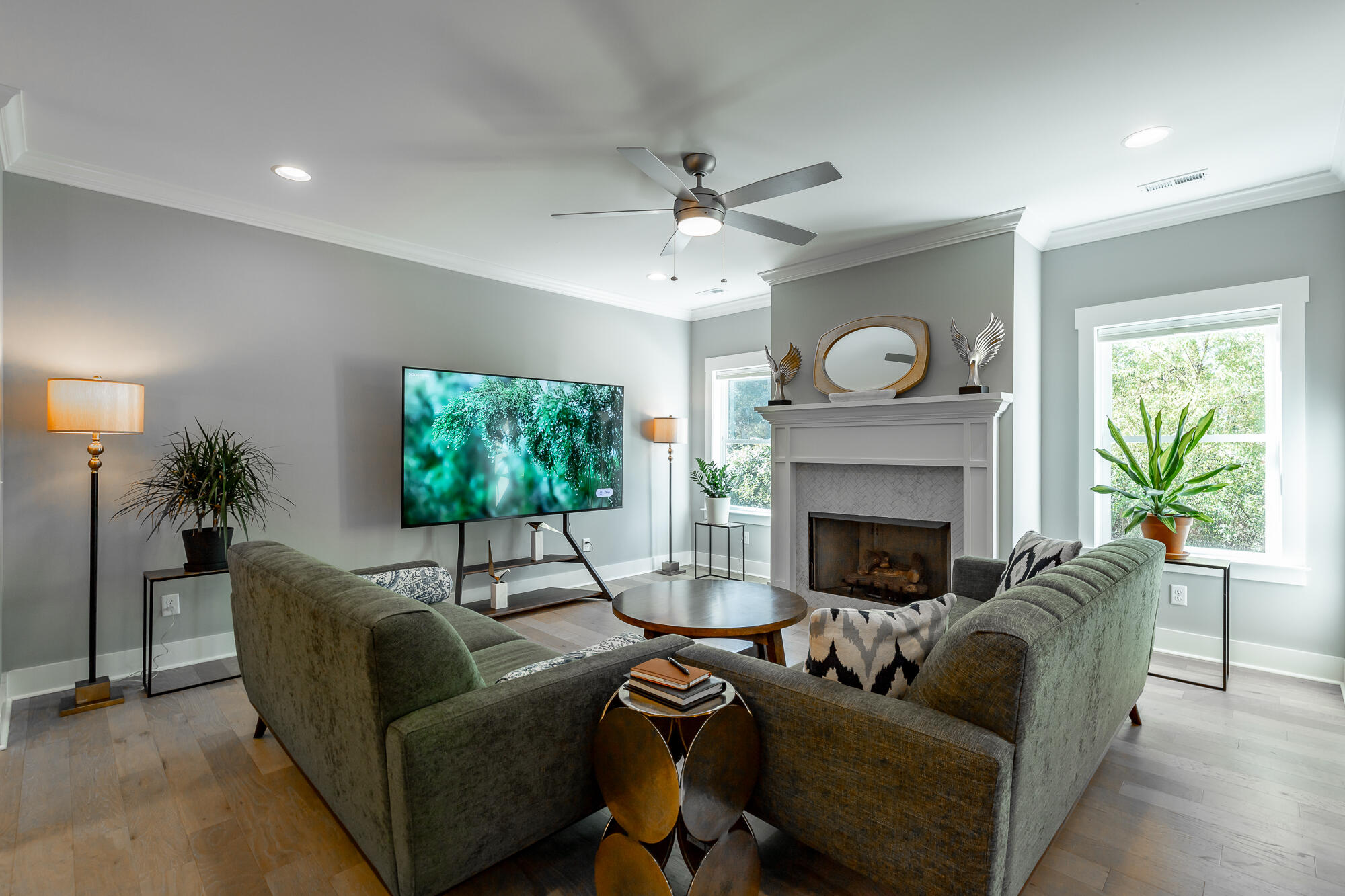 9694 Dutton Lane