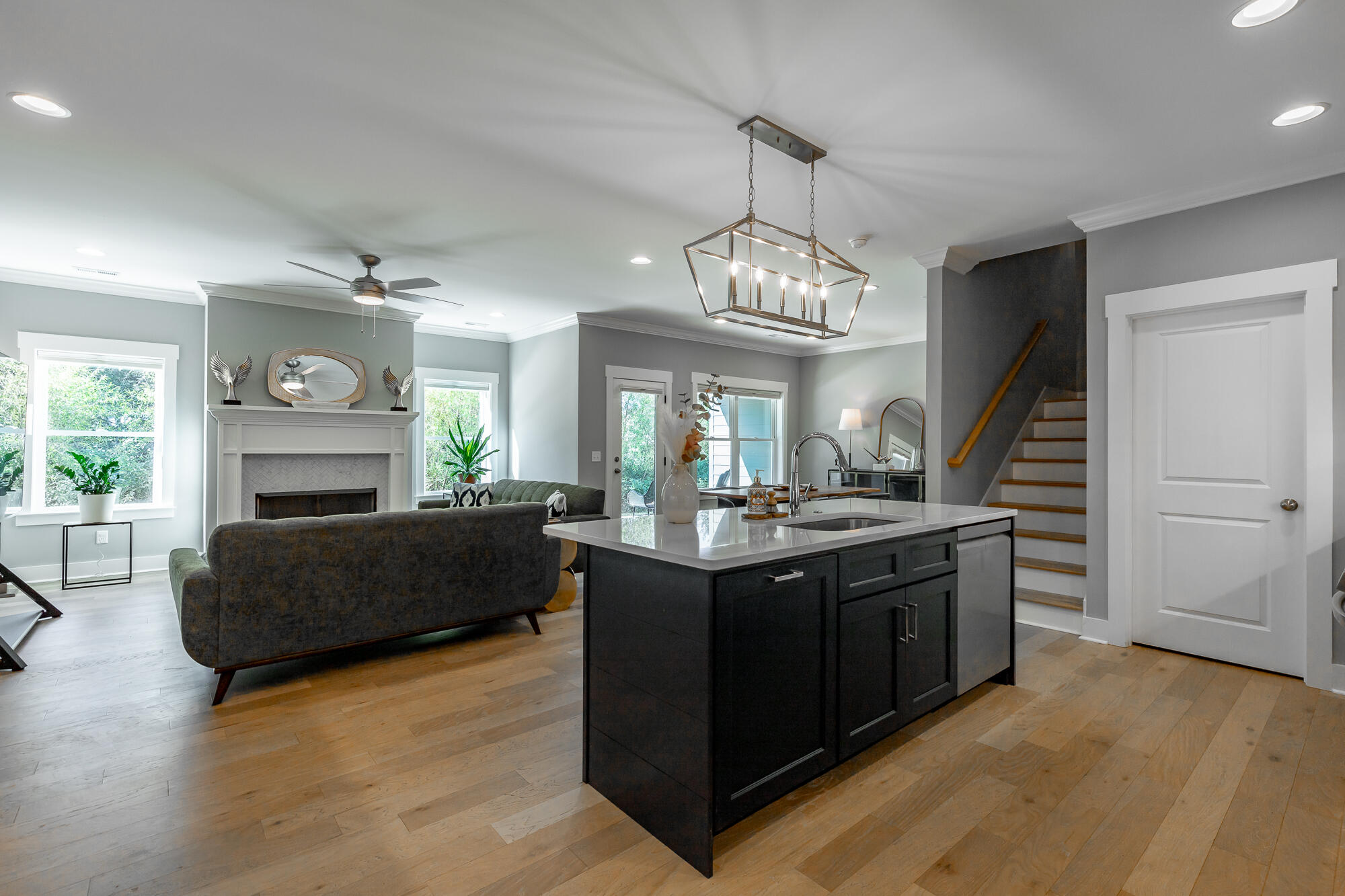 9694 Dutton Lane