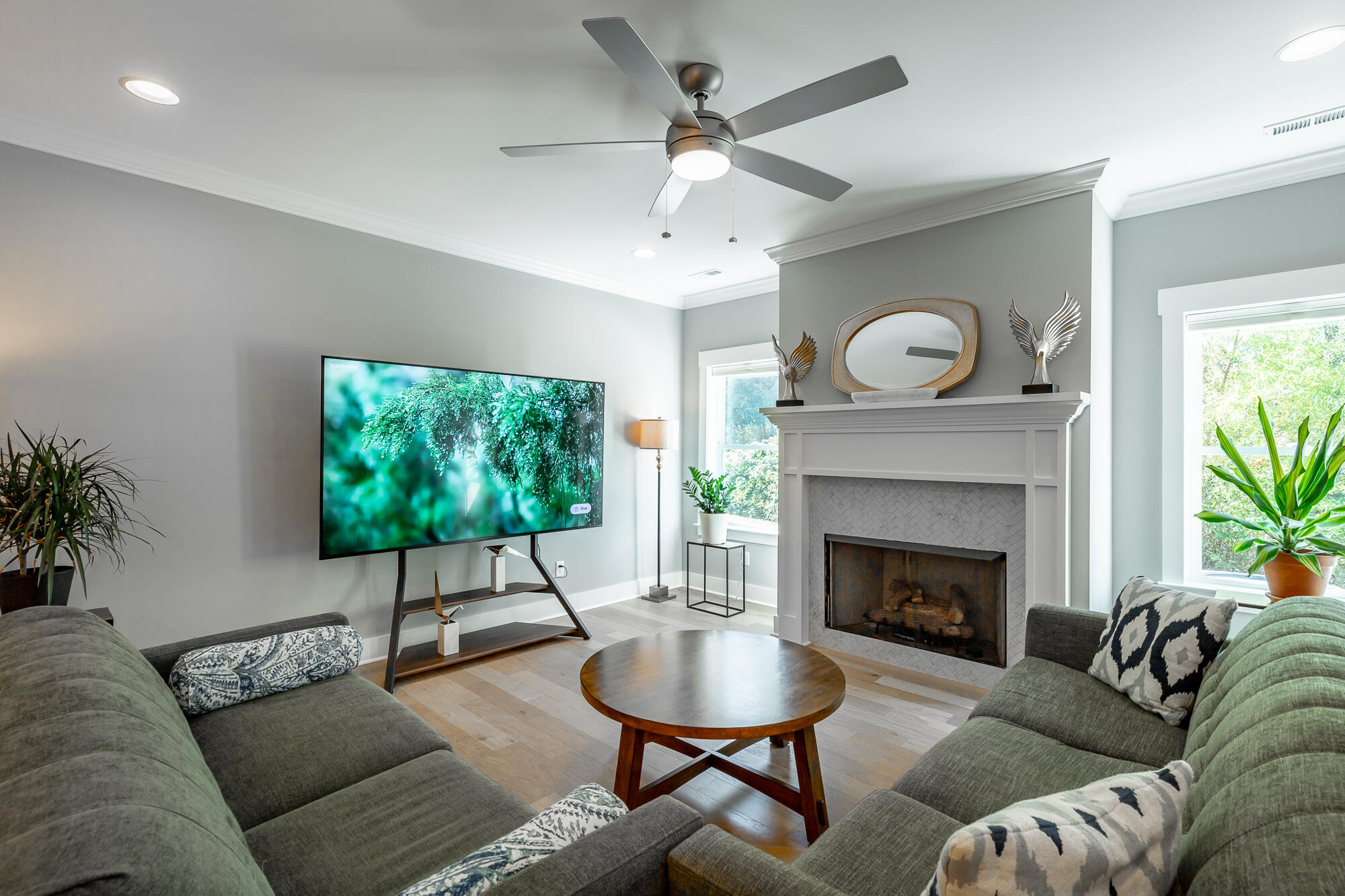 9694 Dutton Lane