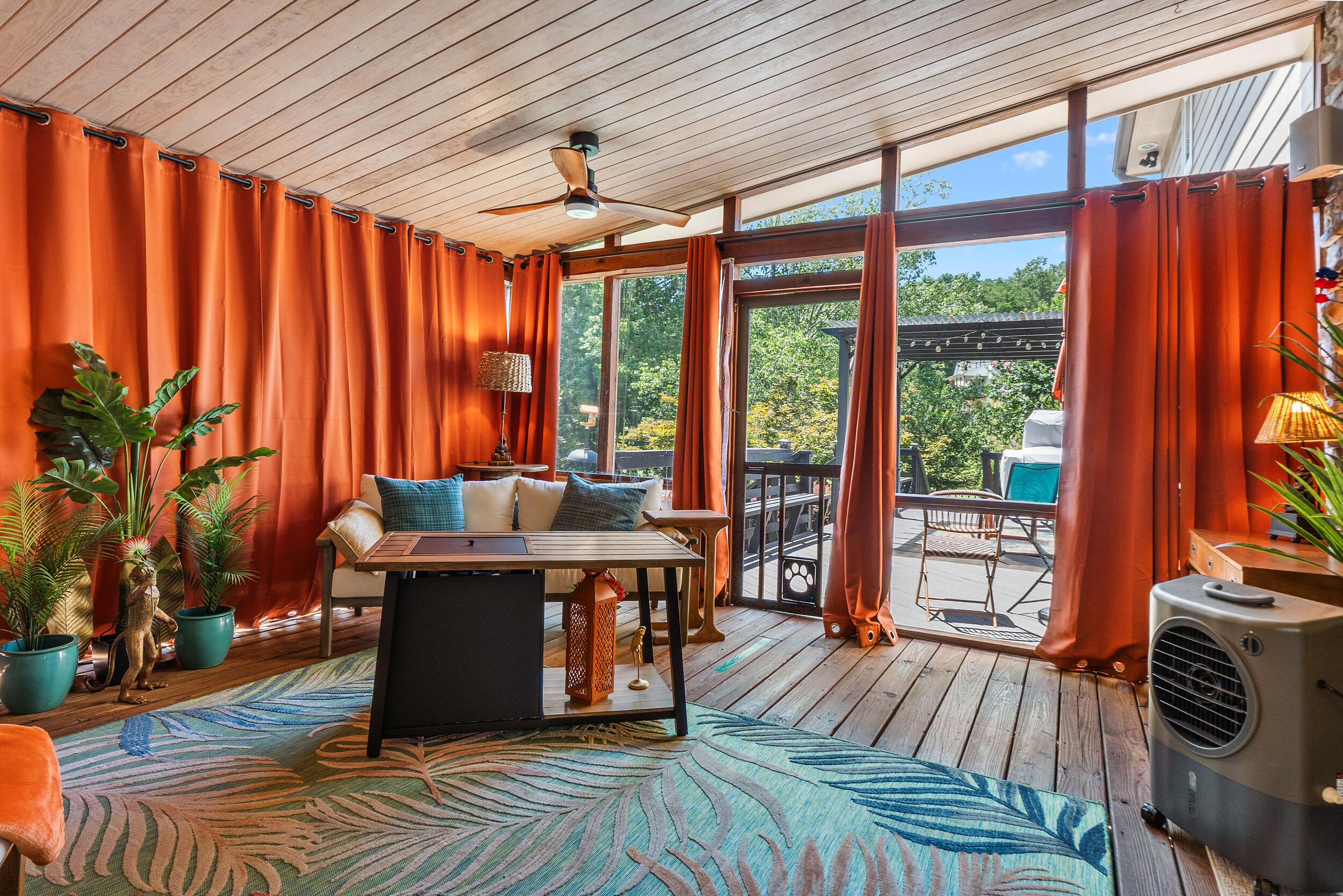 7716 Diamondhead Drive