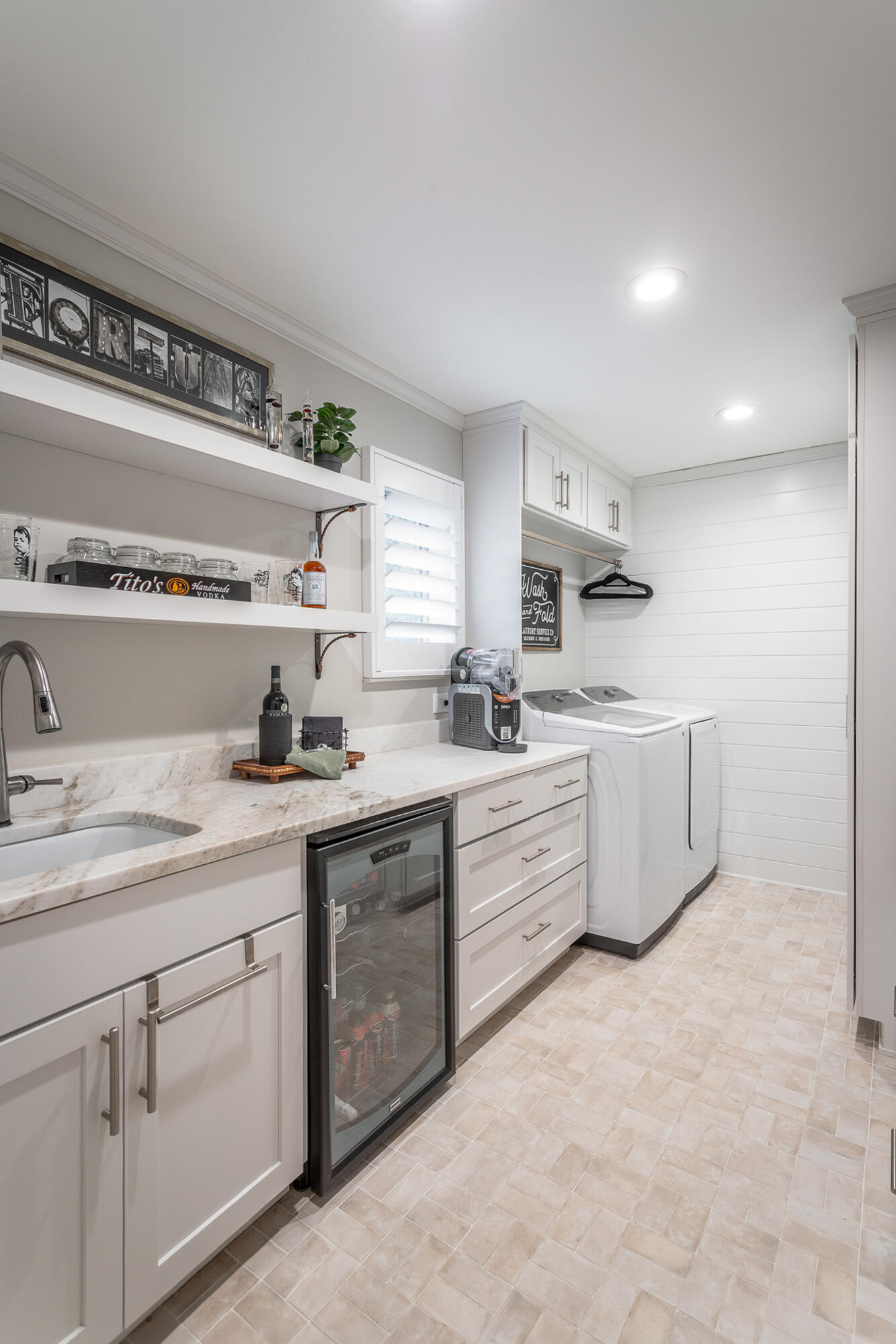 7716 Diamondhead Drive
