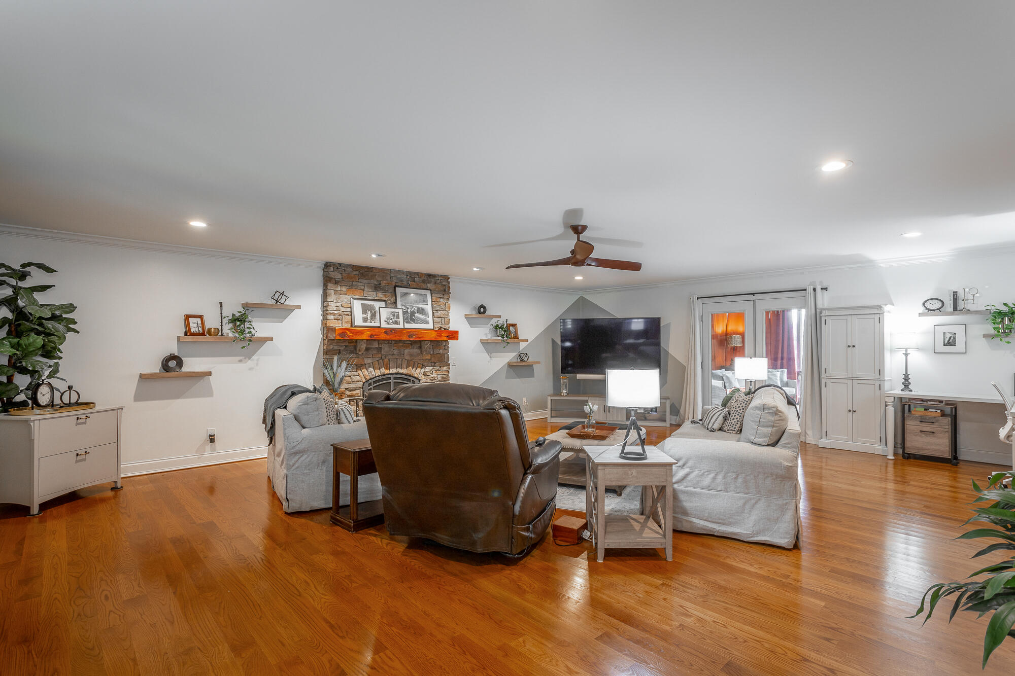 7716 Diamondhead Drive