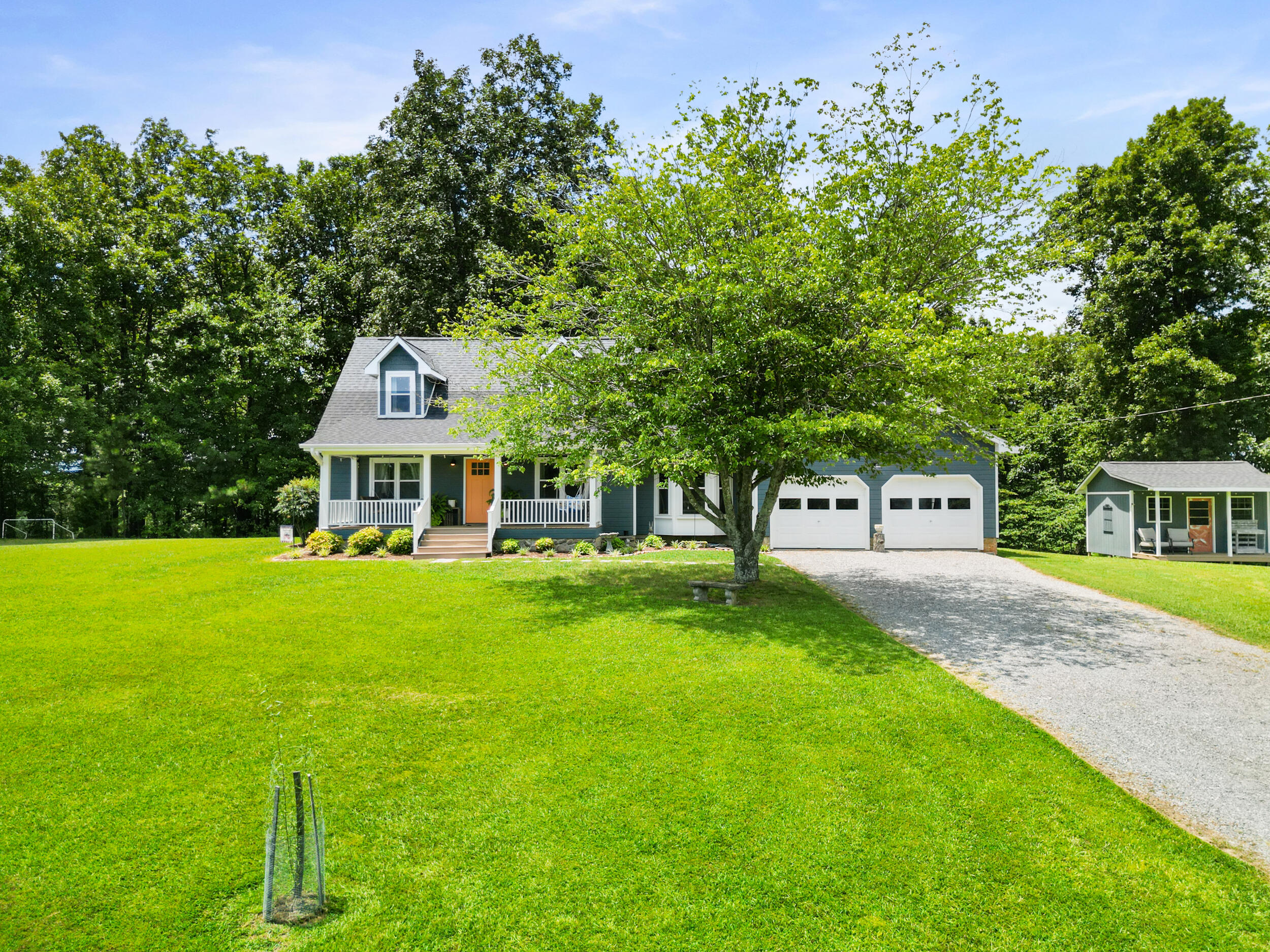 425 Motley Drive, LaFayette