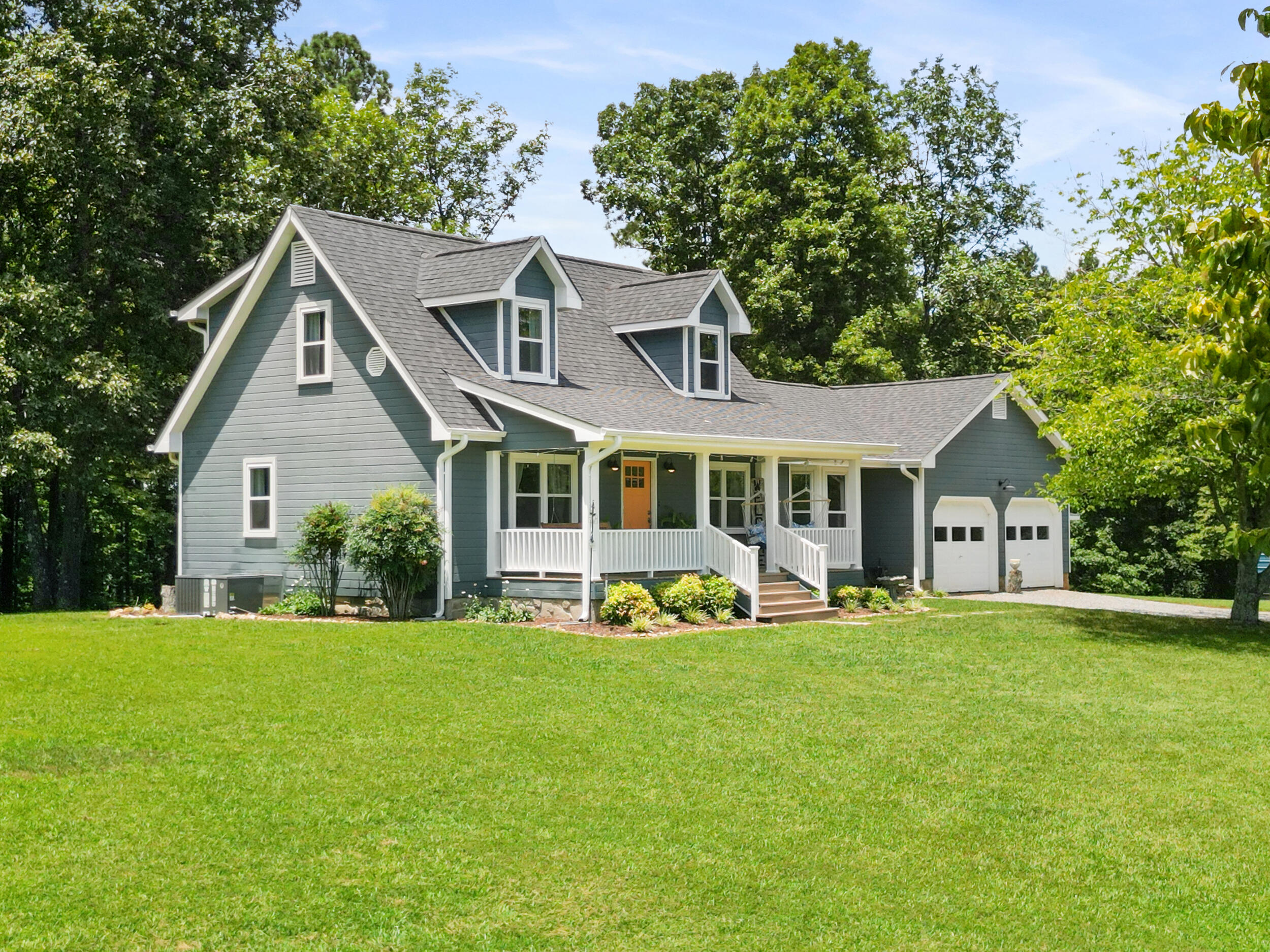 425 Motley Drive, LaFayette