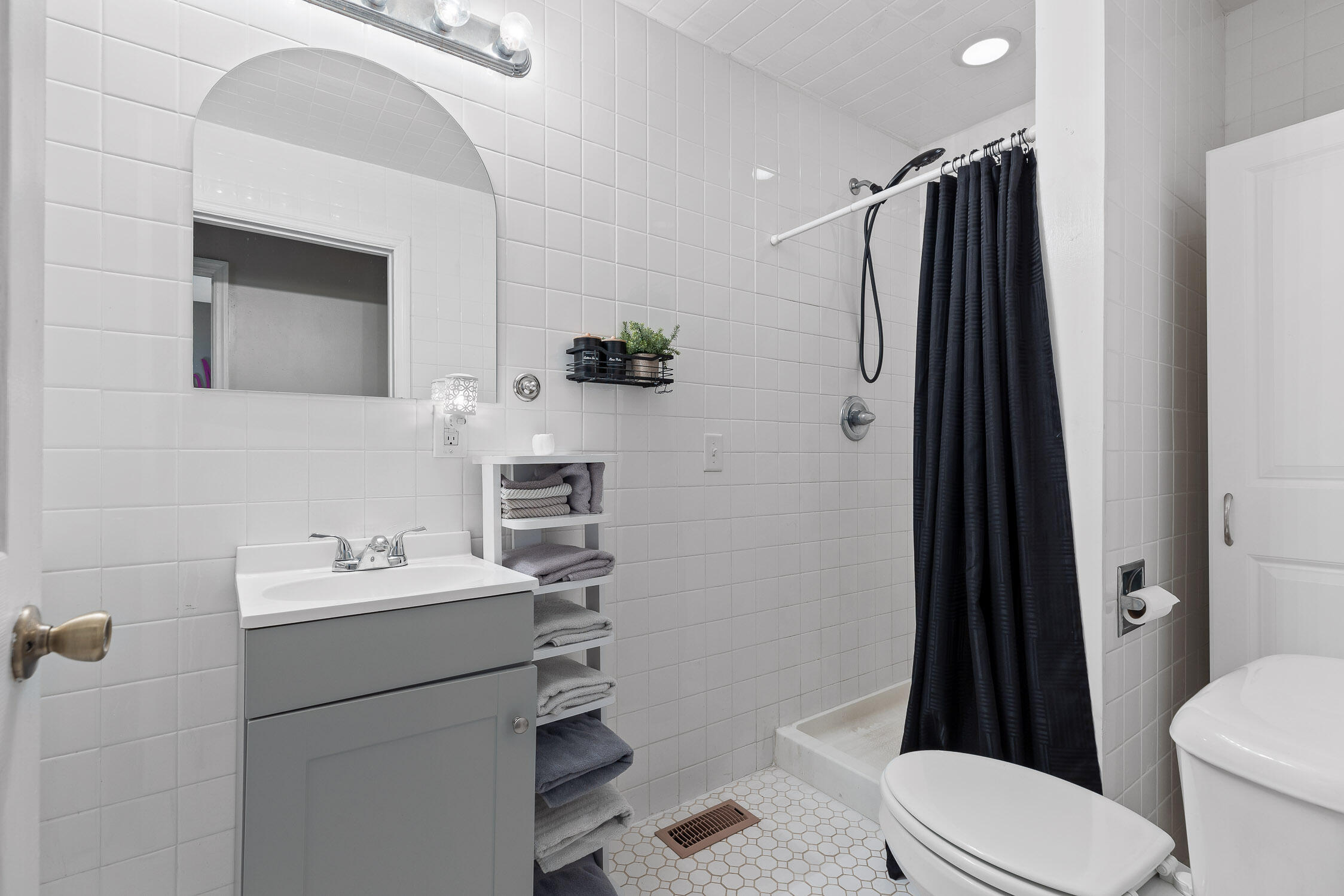 819 Mount Calvary Road