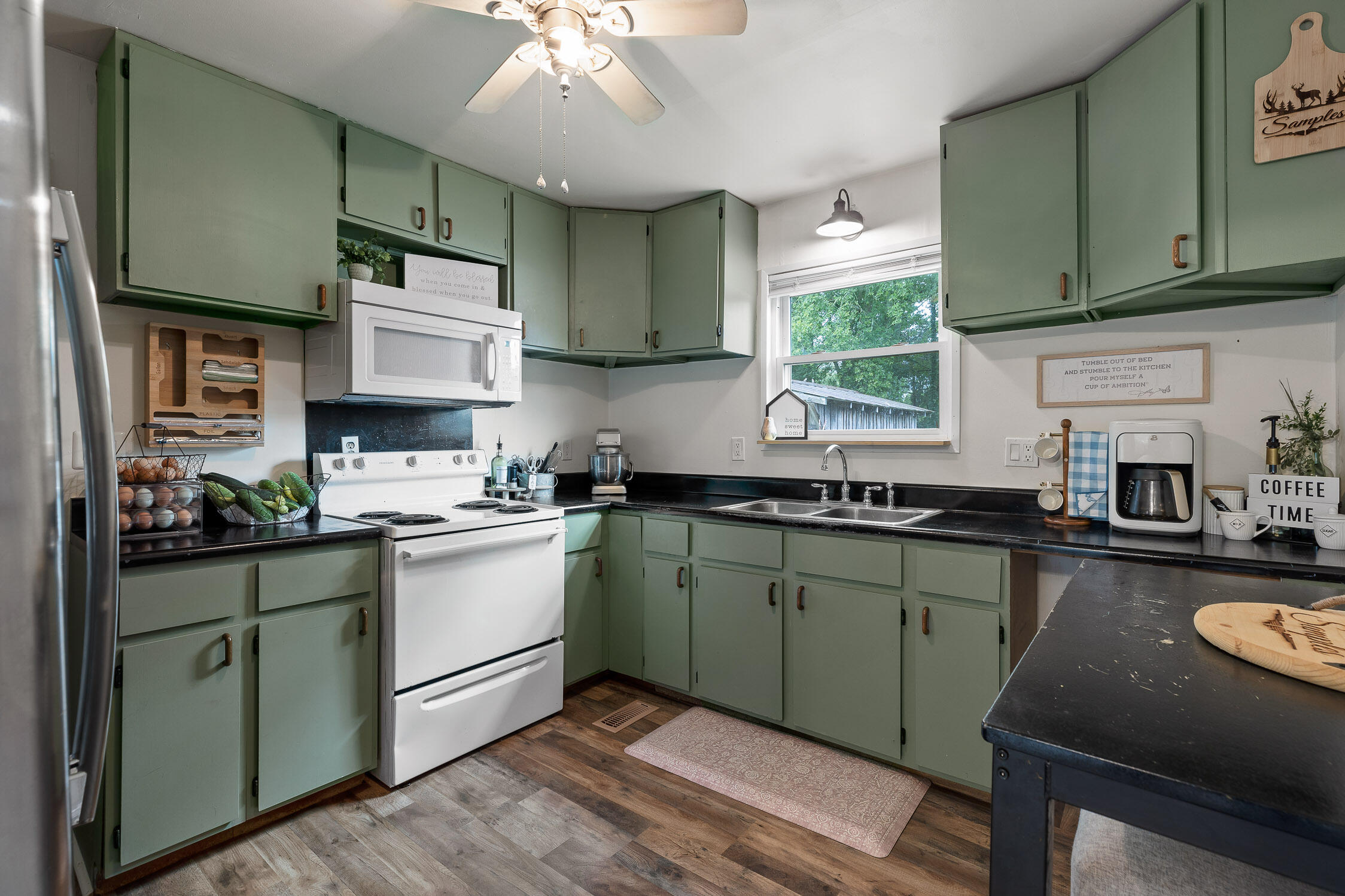 819 Mount Calvary Road