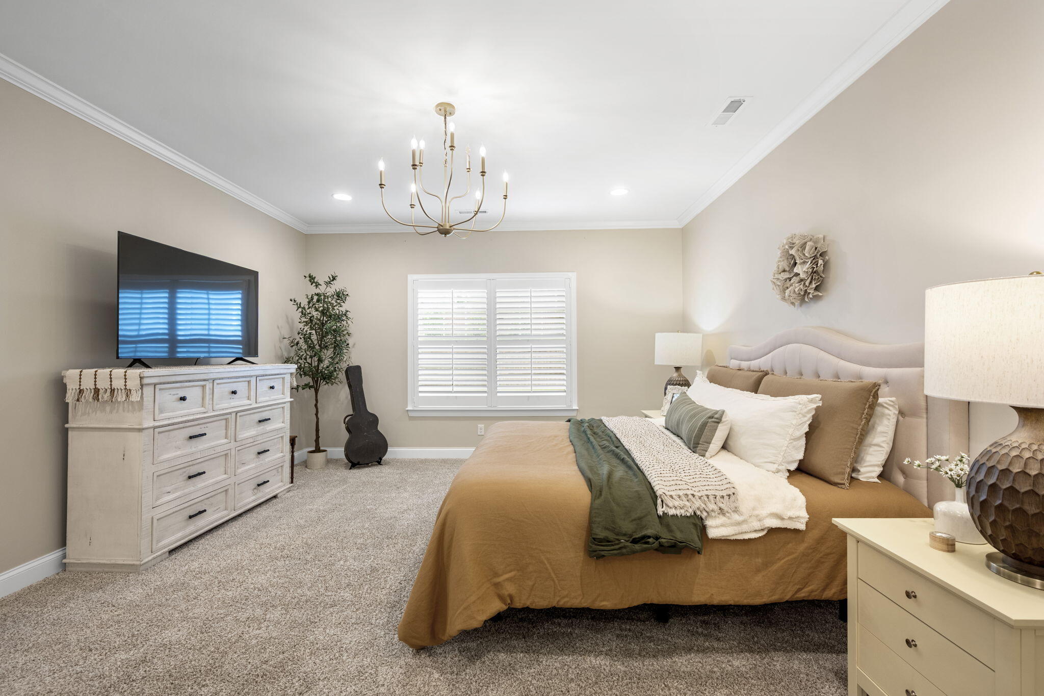 7382 Dividing Way