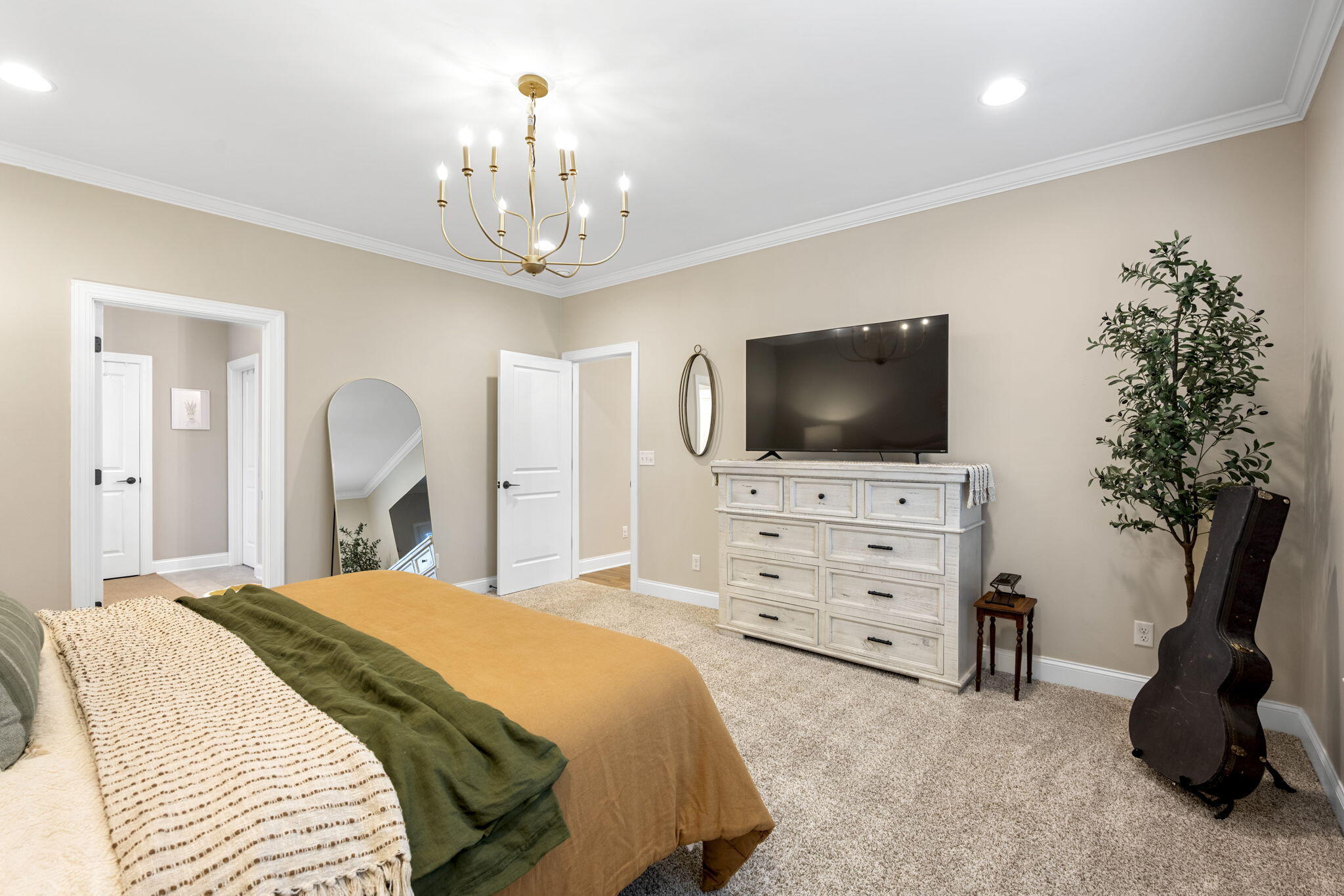 7382 Dividing Way