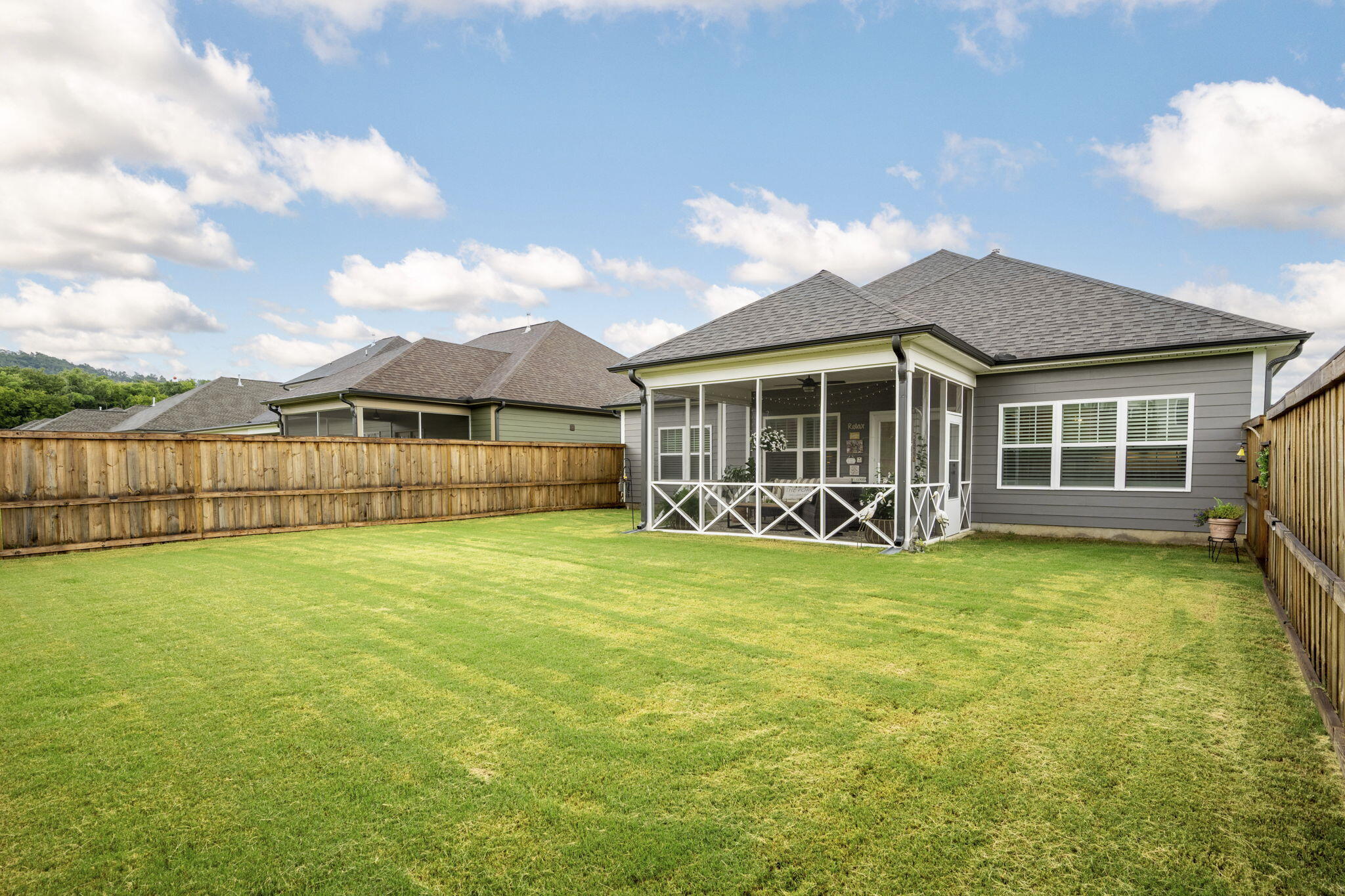 7382 Dividing Way