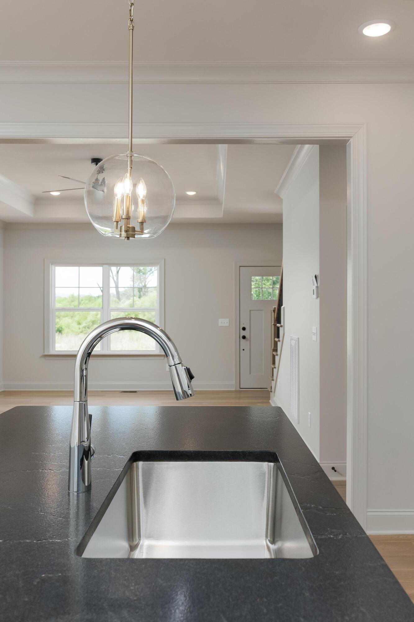 6649 Dharma Loop