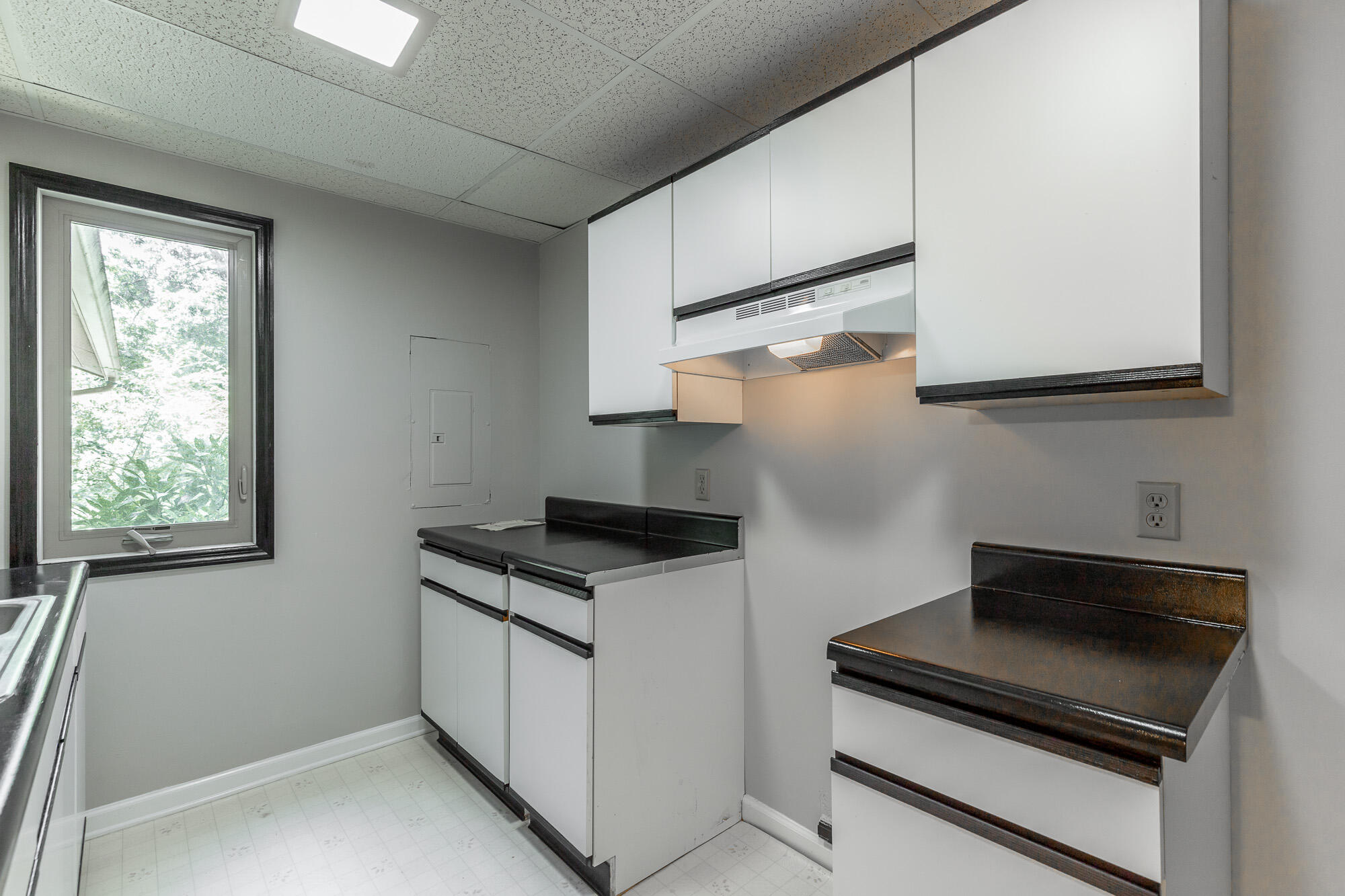 9208 Magic Mountain Drive