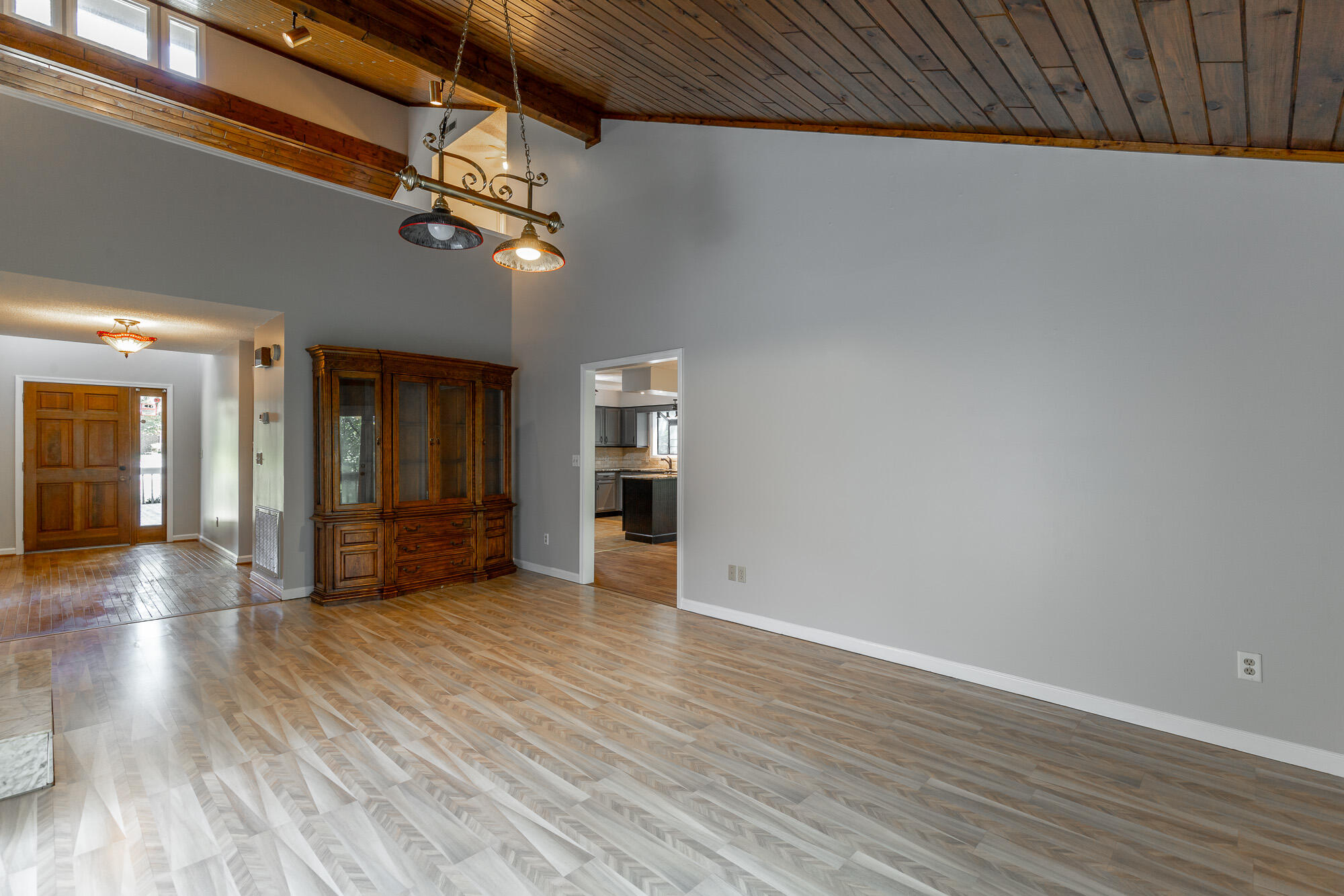 9208 Magic Mountain Drive