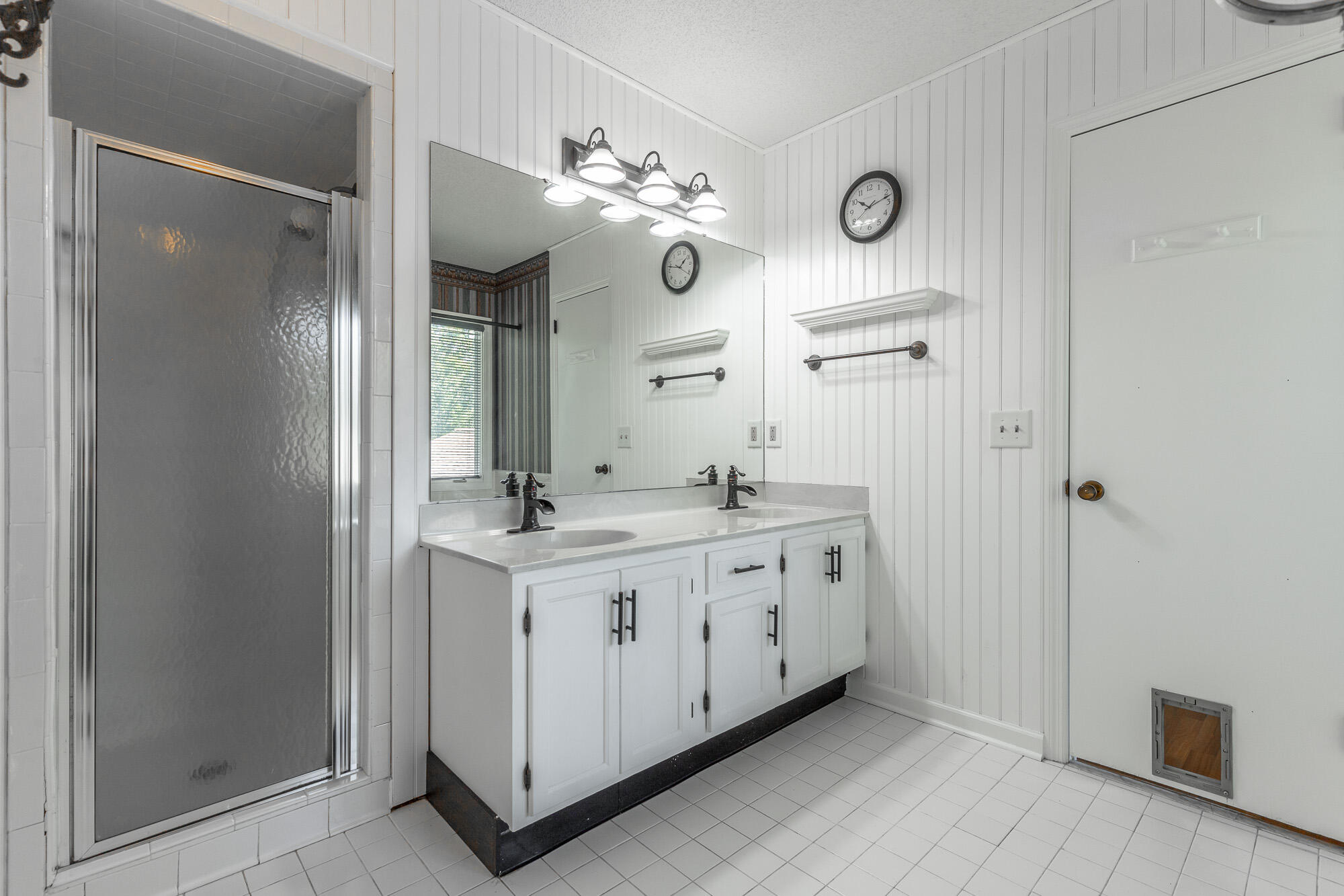 9208 Magic Mountain Drive