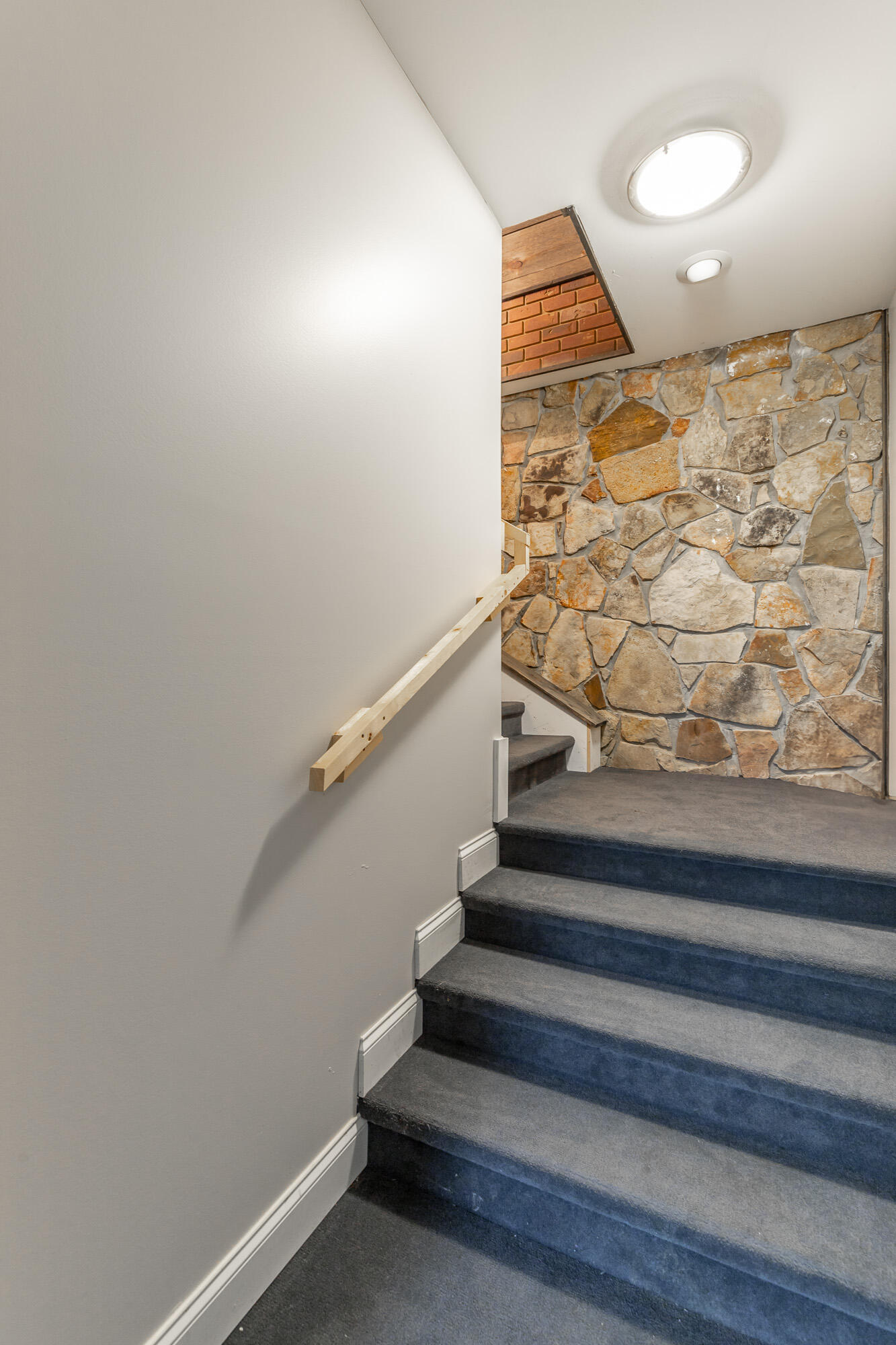 9208 Magic Mountain Drive