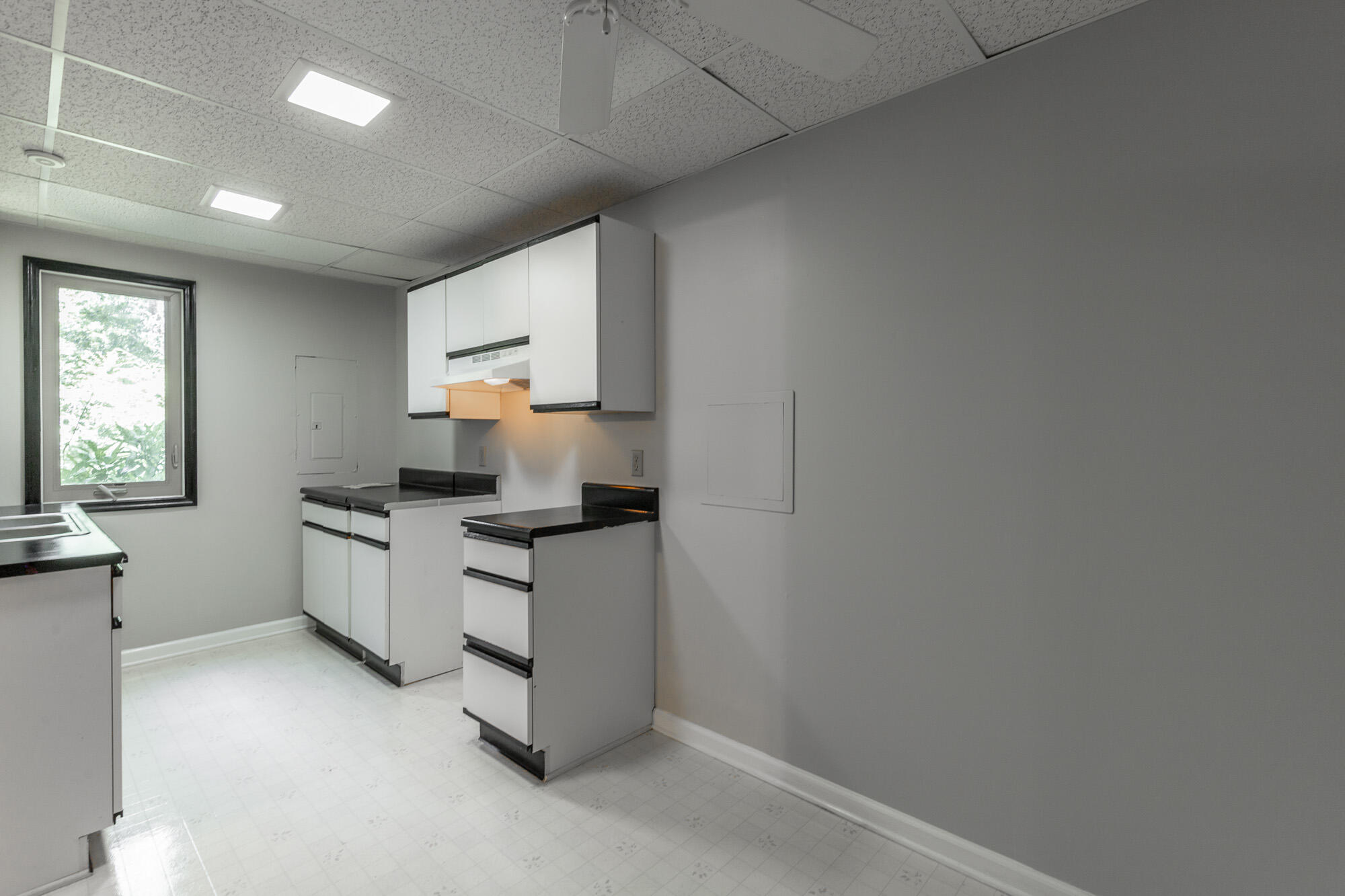 9208 Magic Mountain Drive