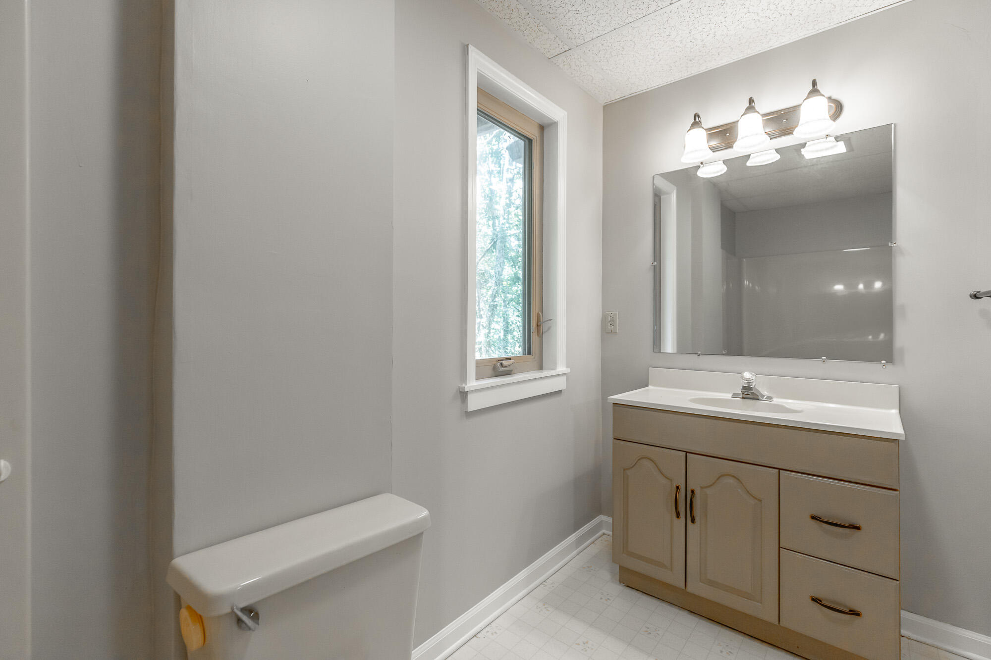 9208 Magic Mountain Drive