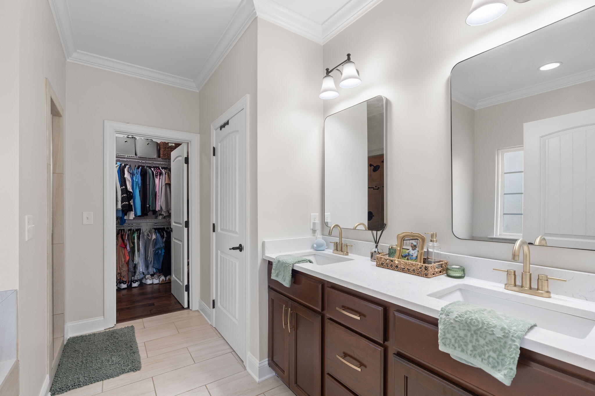 8185 Iris Road