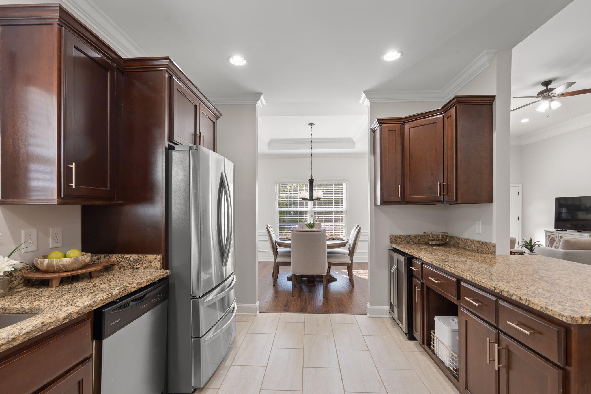 8185 Iris Road