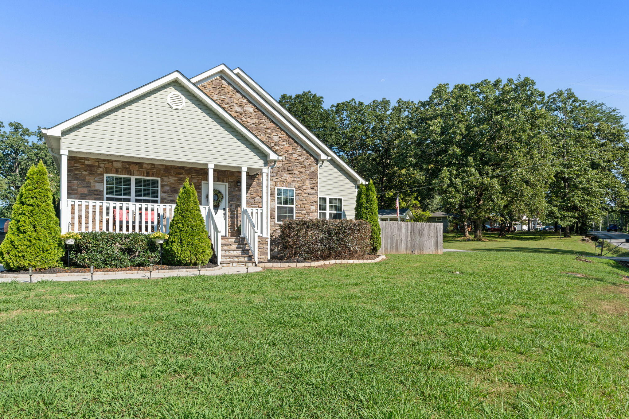 8185 Iris Road