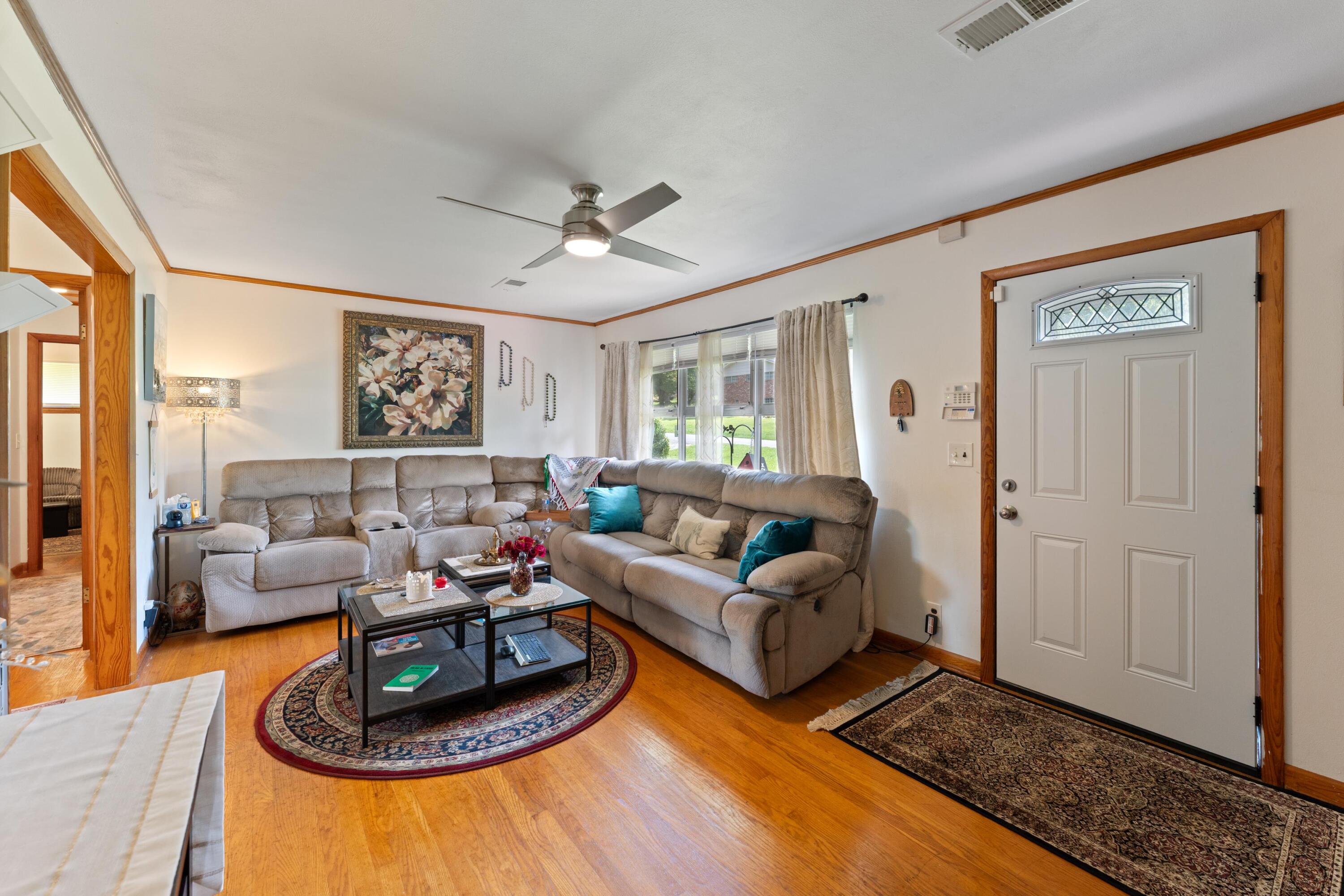 2134 Mae Dell Road