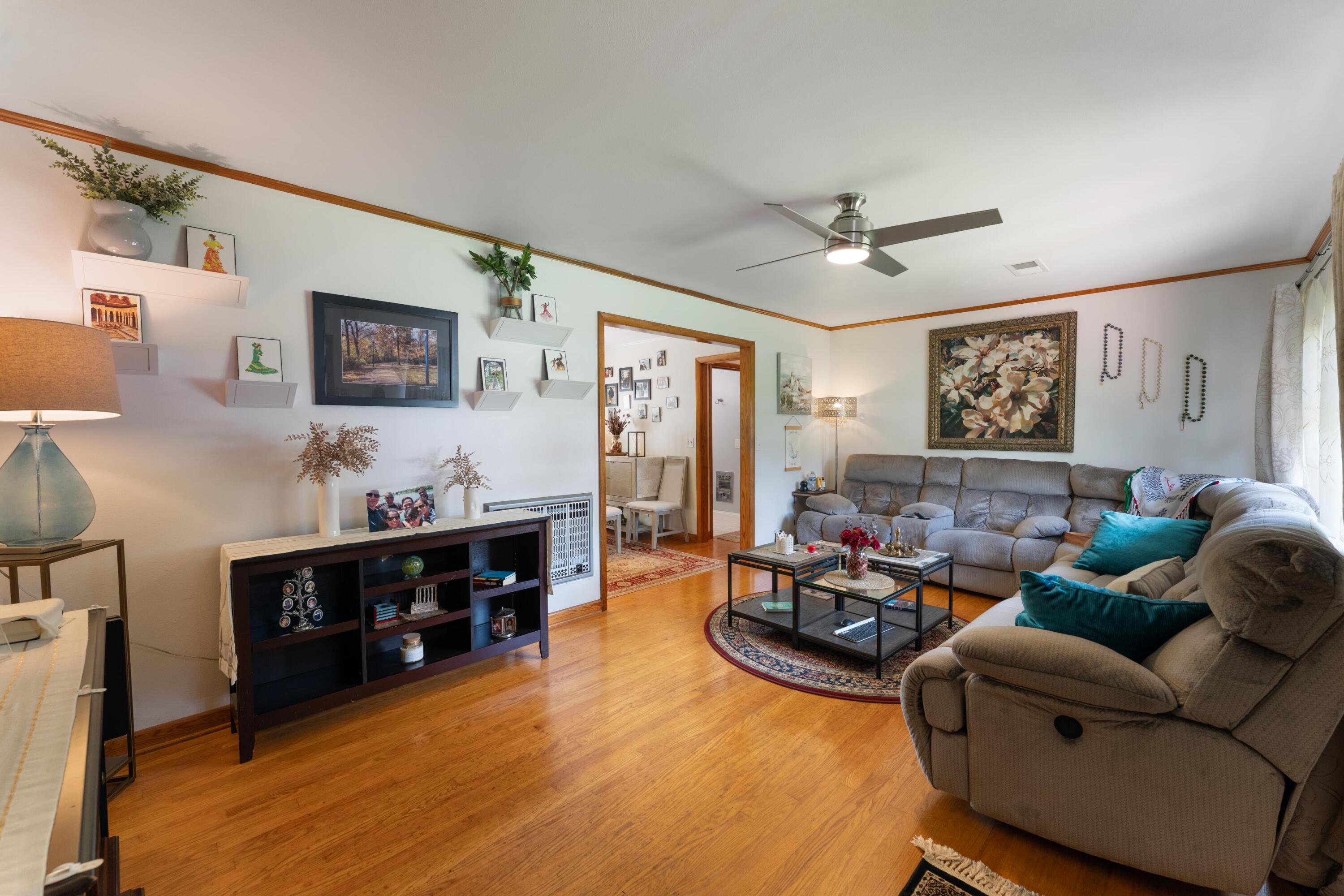 2134 Mae Dell Road