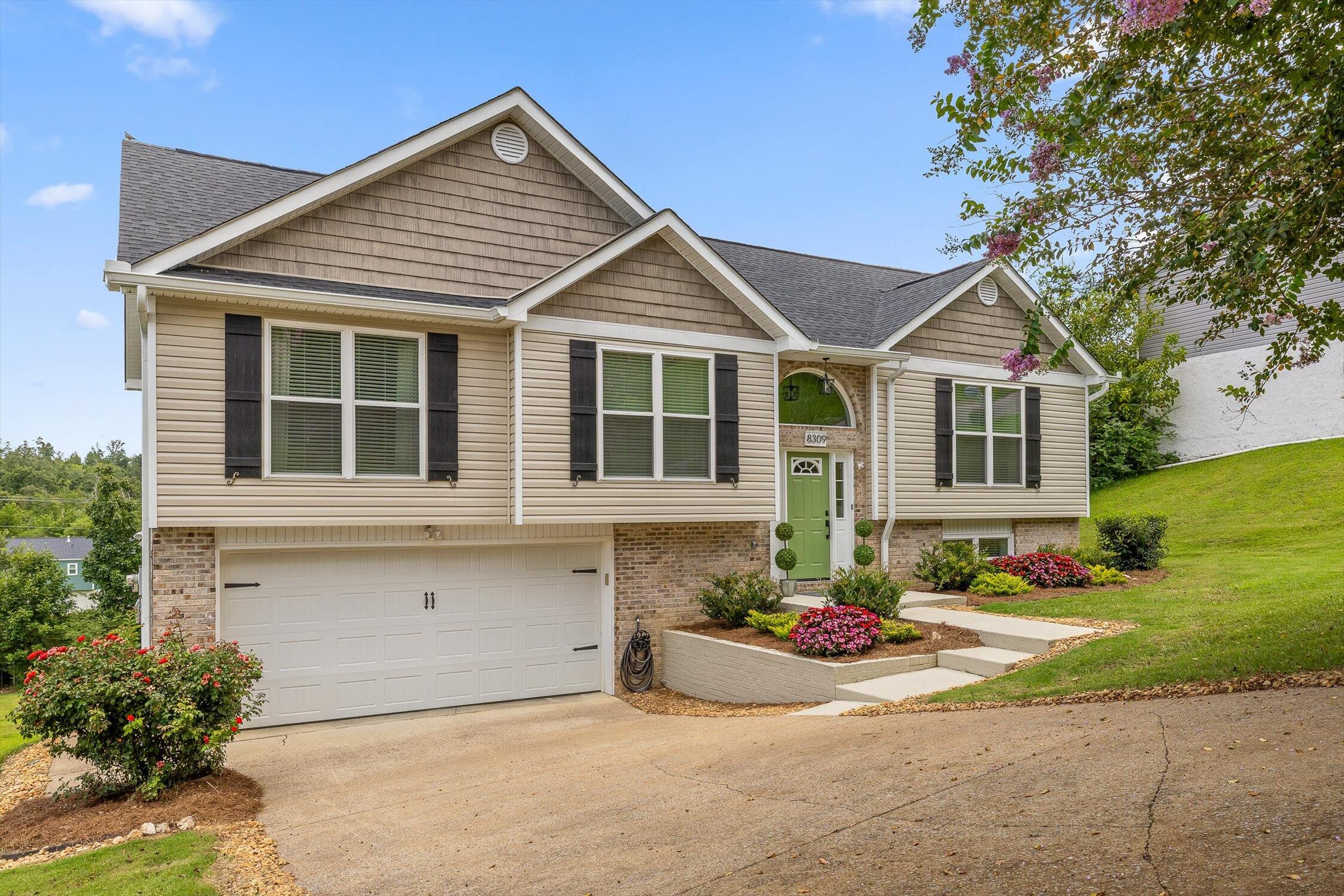 8309 Harvest Oak Lane