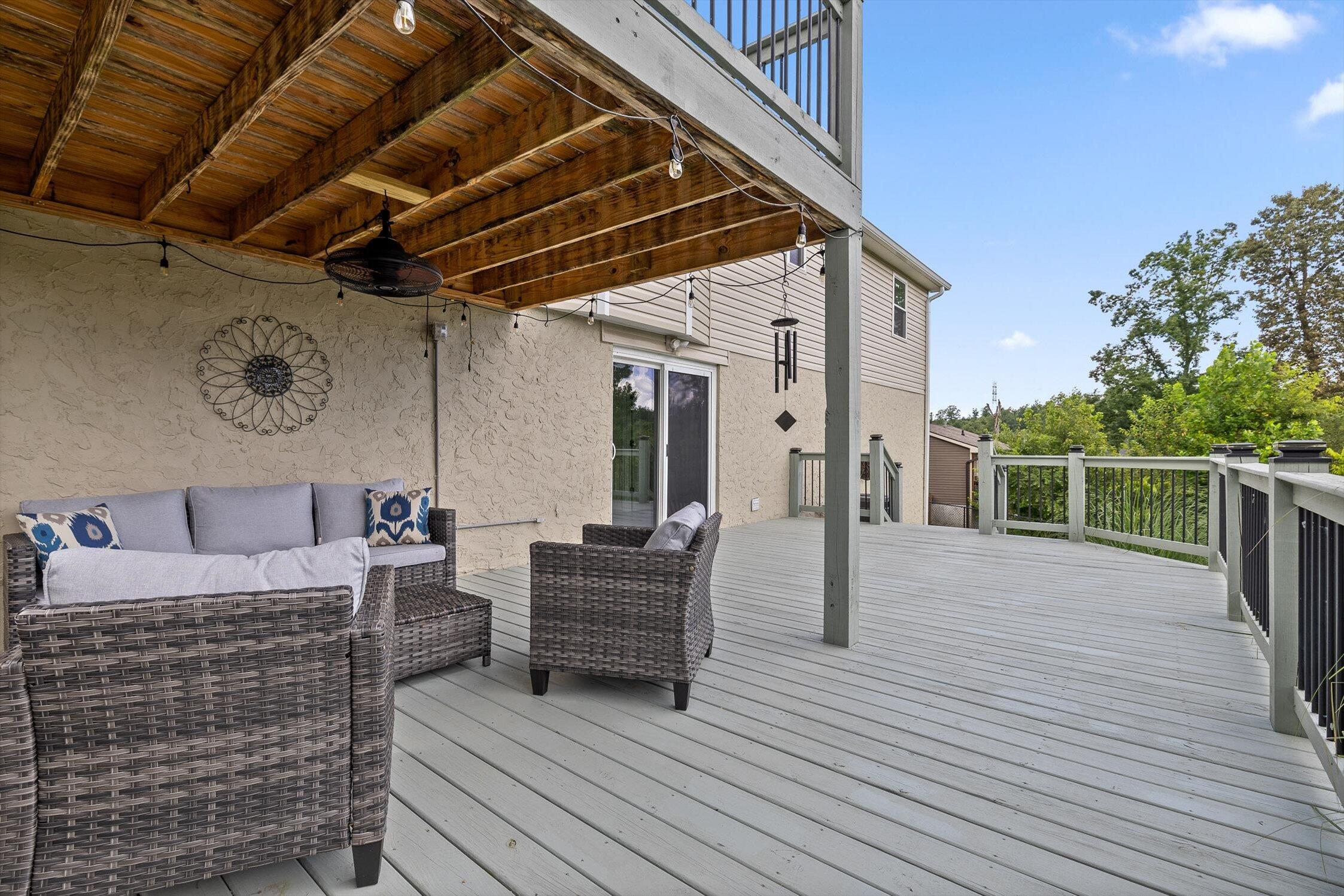 8309 Harvest Oak Lane