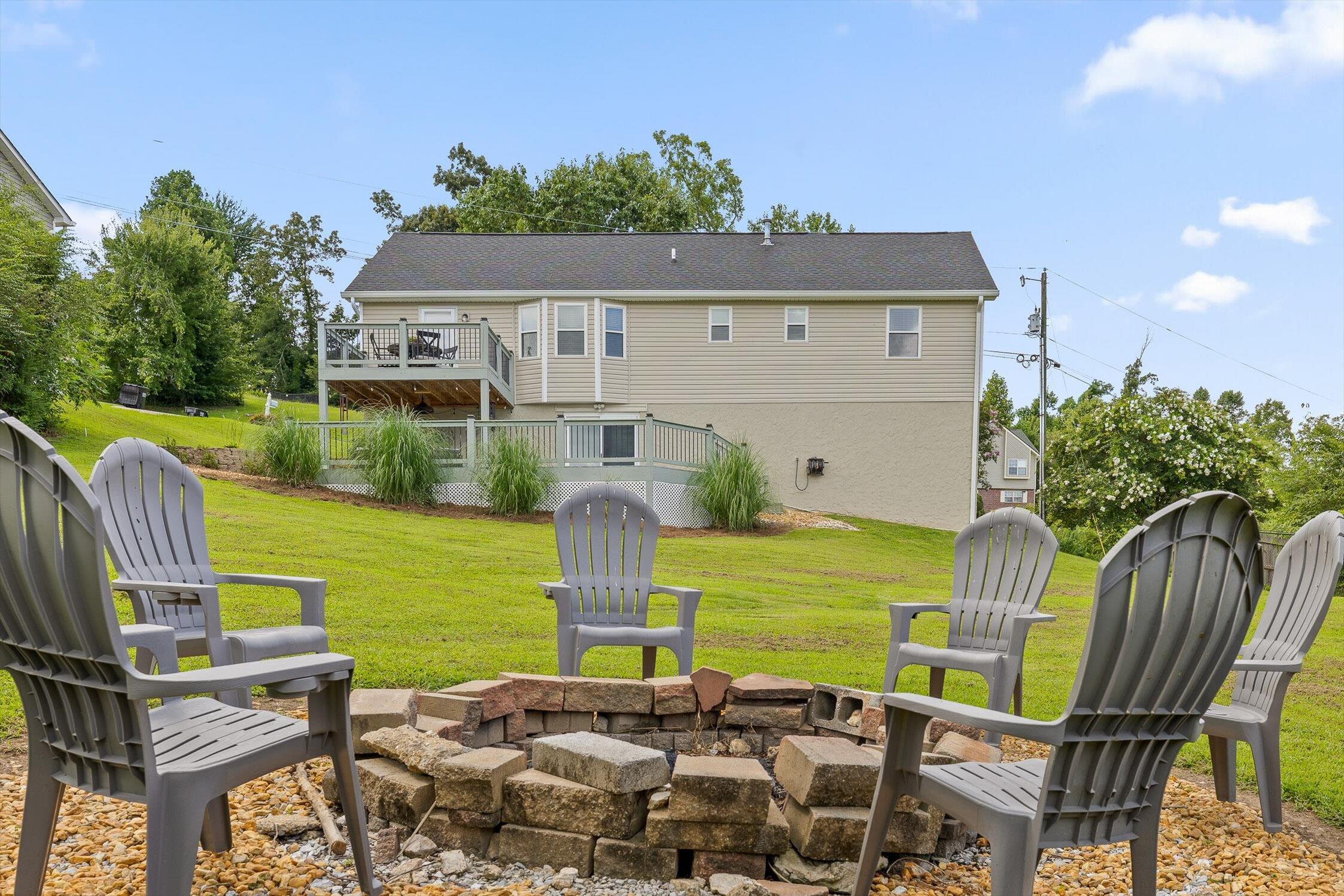 8309 Harvest Oak Lane