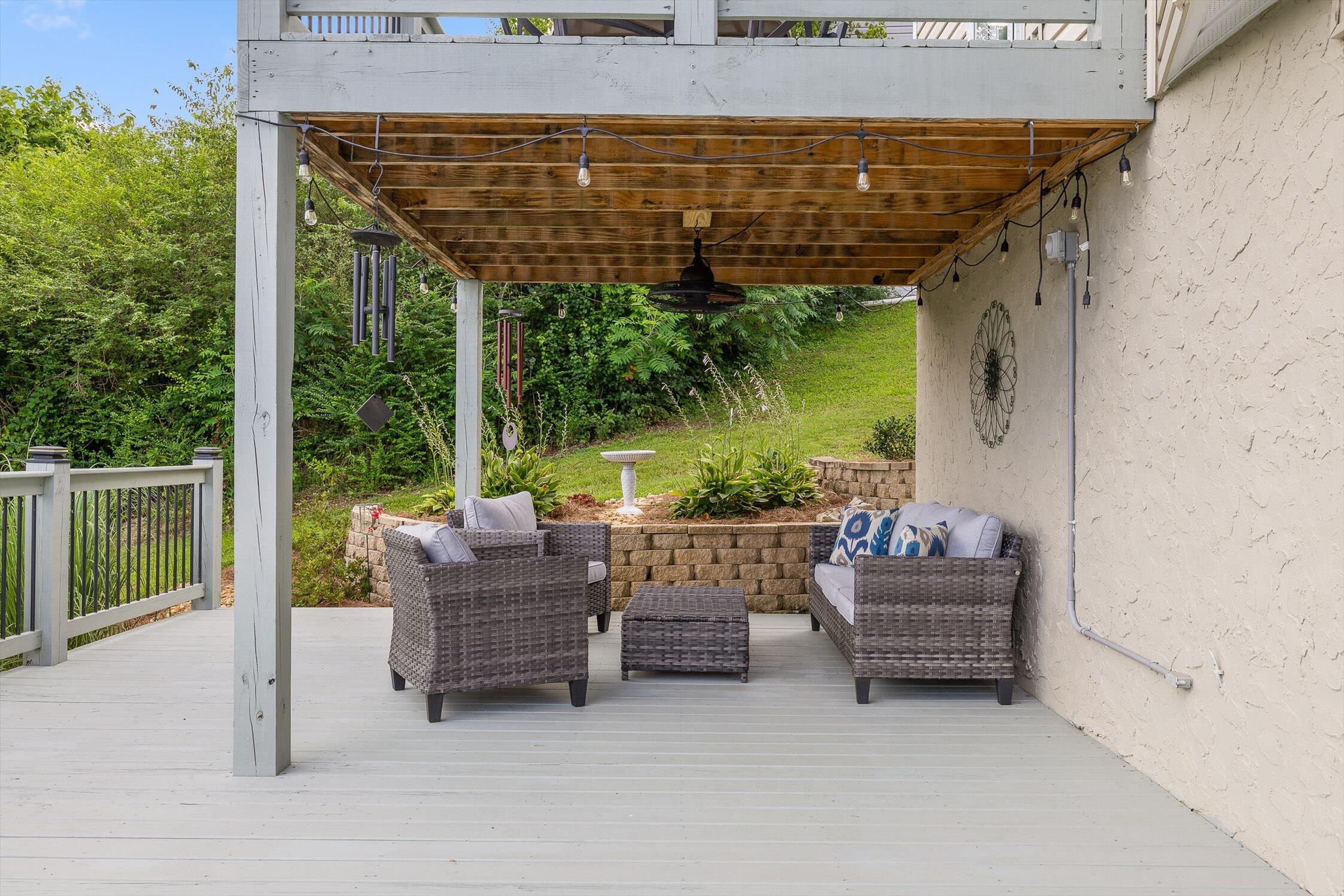 8309 Harvest Oak Lane