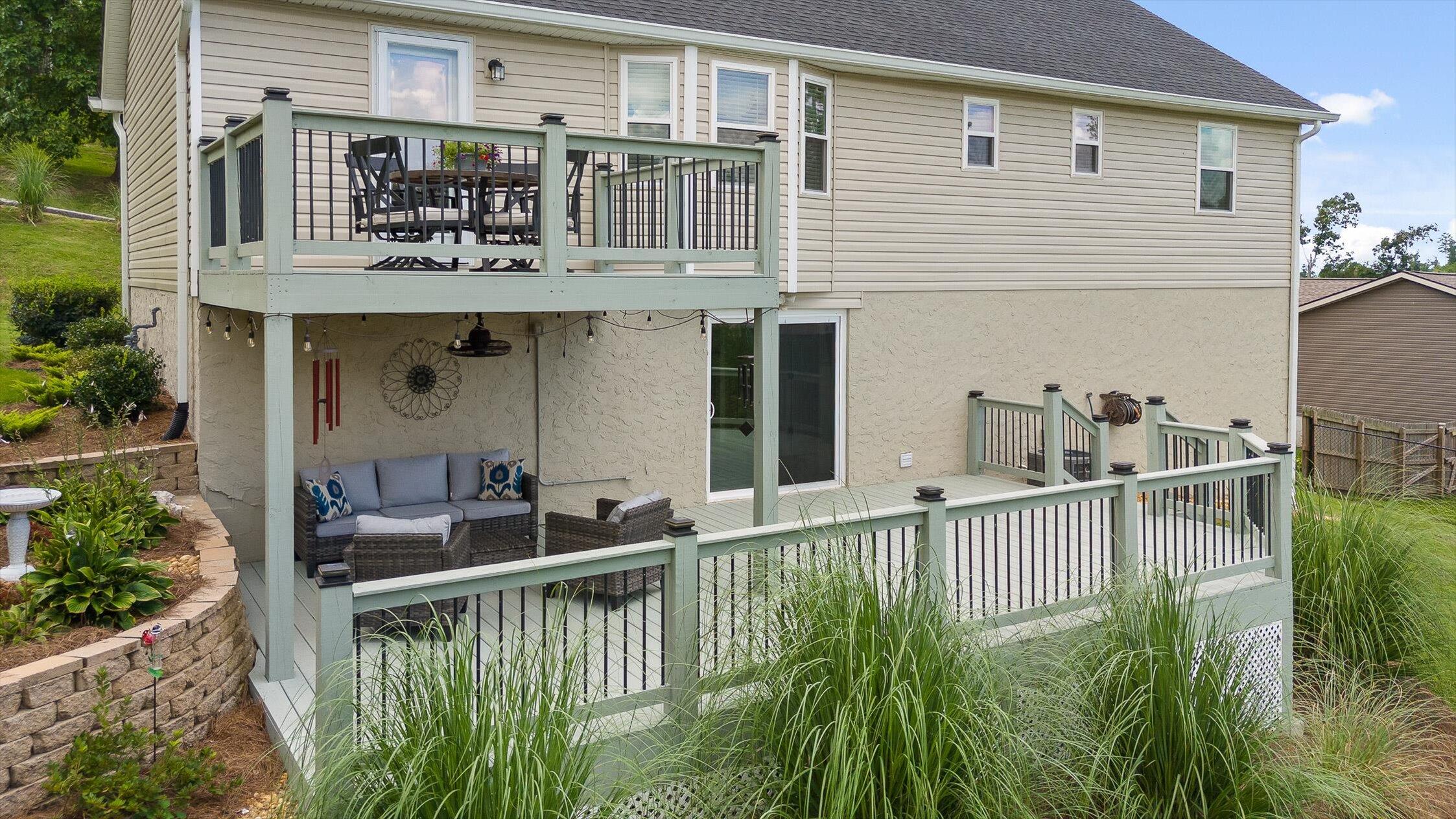8309 Harvest Oak Lane
