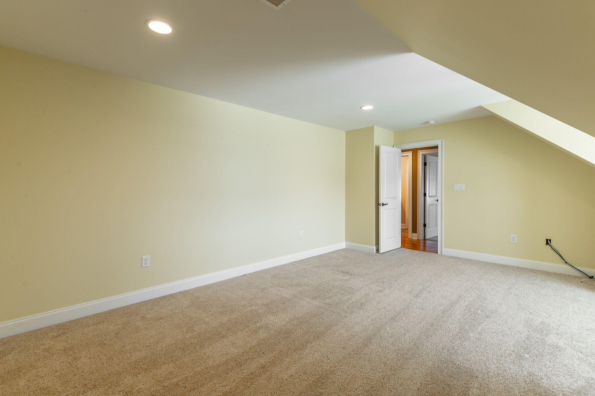 103 N Pointe Road