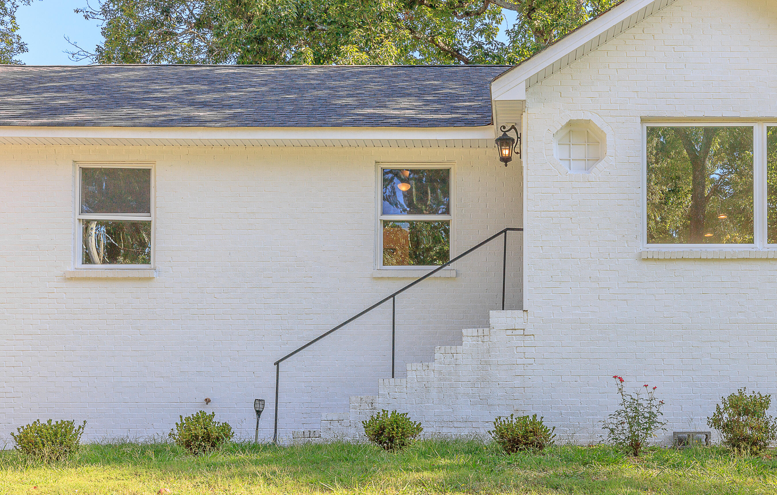 712 N Oakwood Street