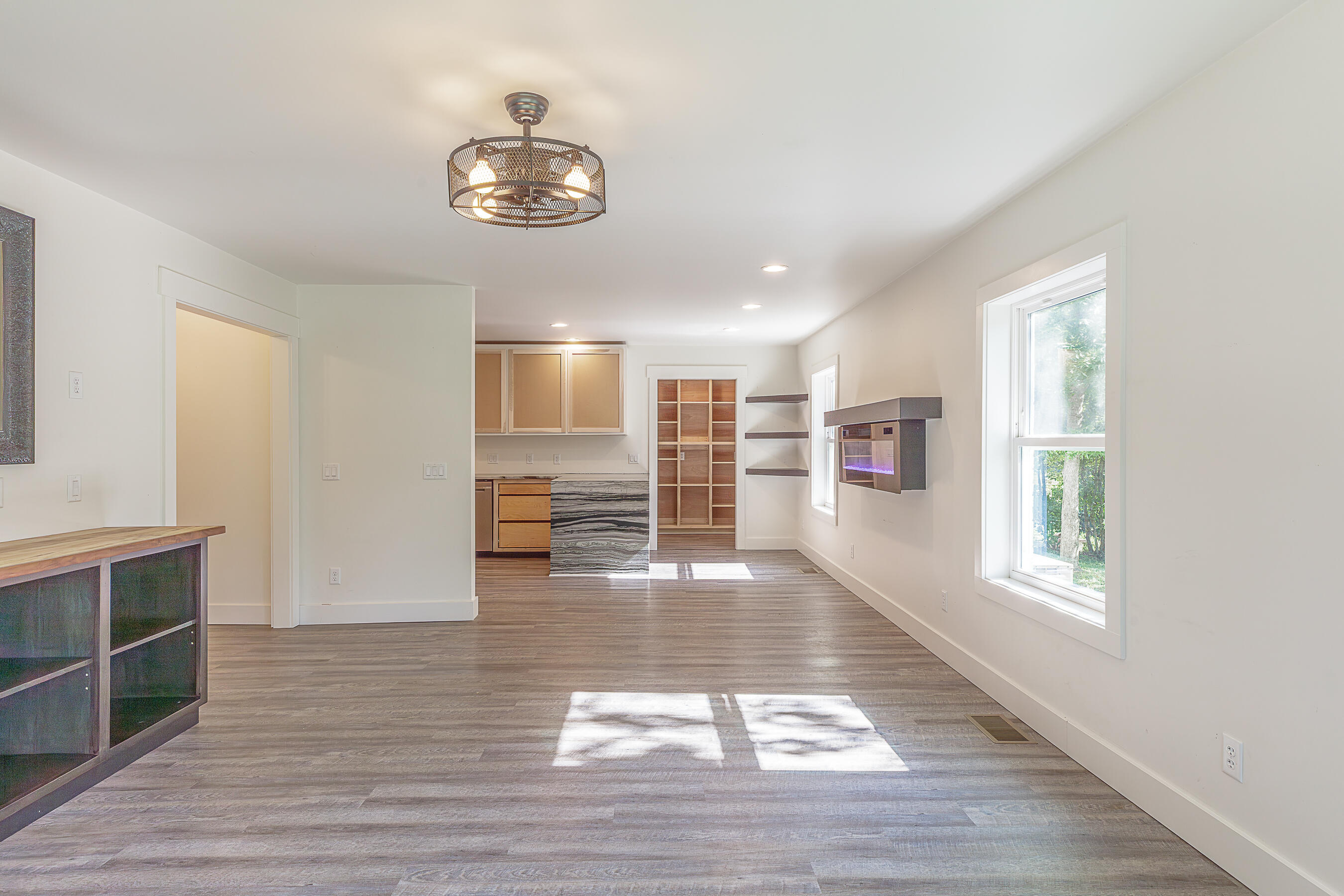 712 N Oakwood Street