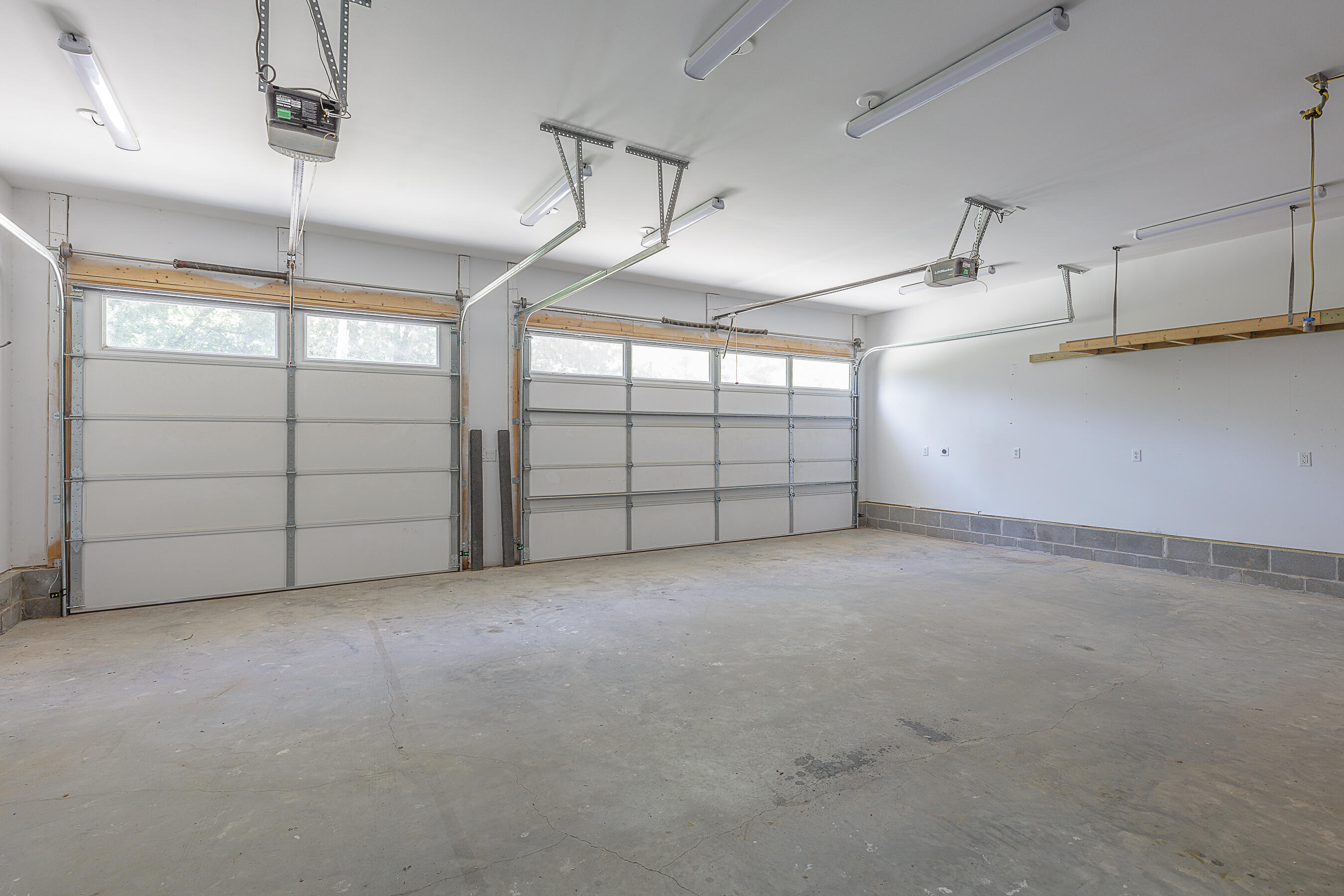 712 N Oakwood Street