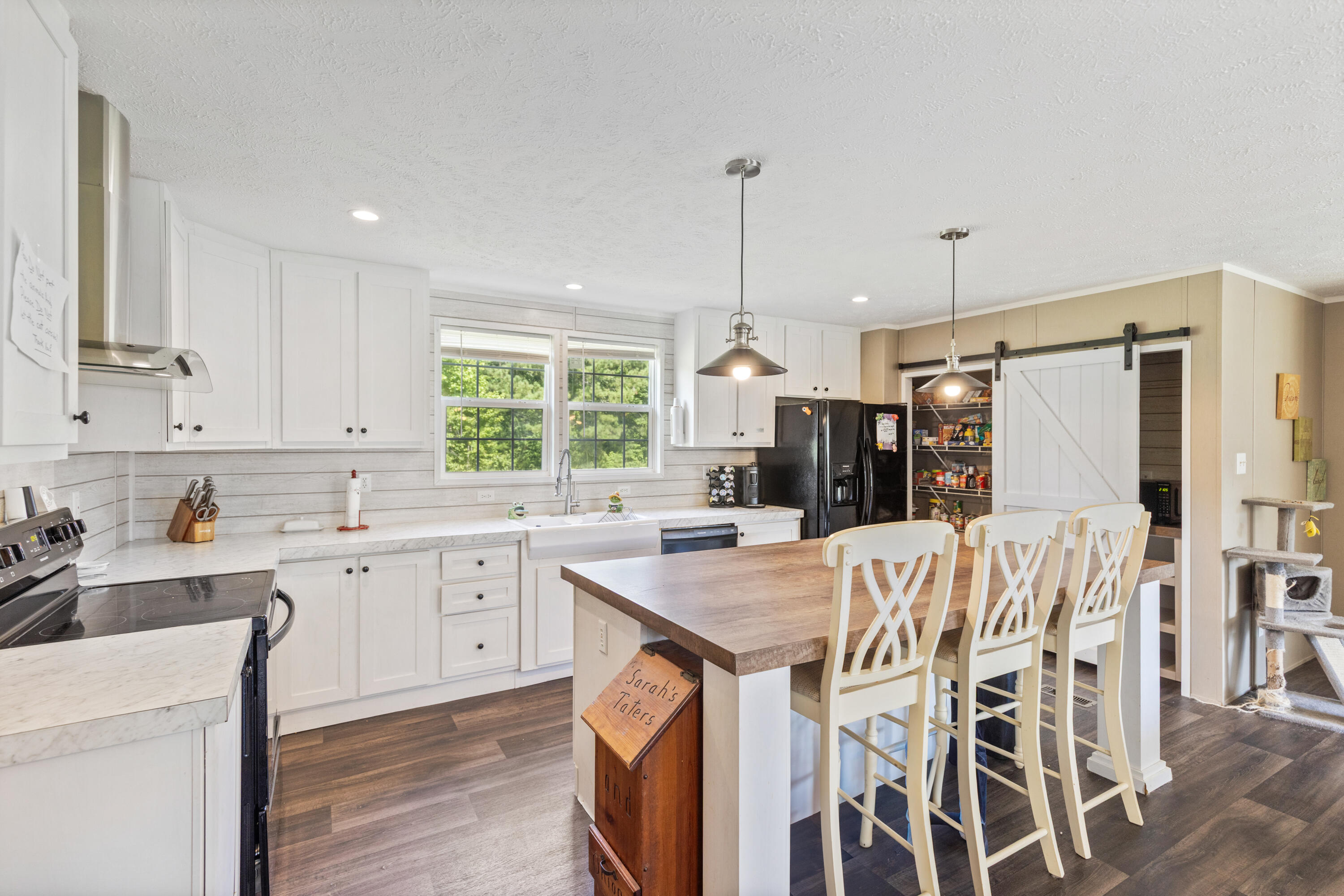 3765 Mount Pleasant Road NE