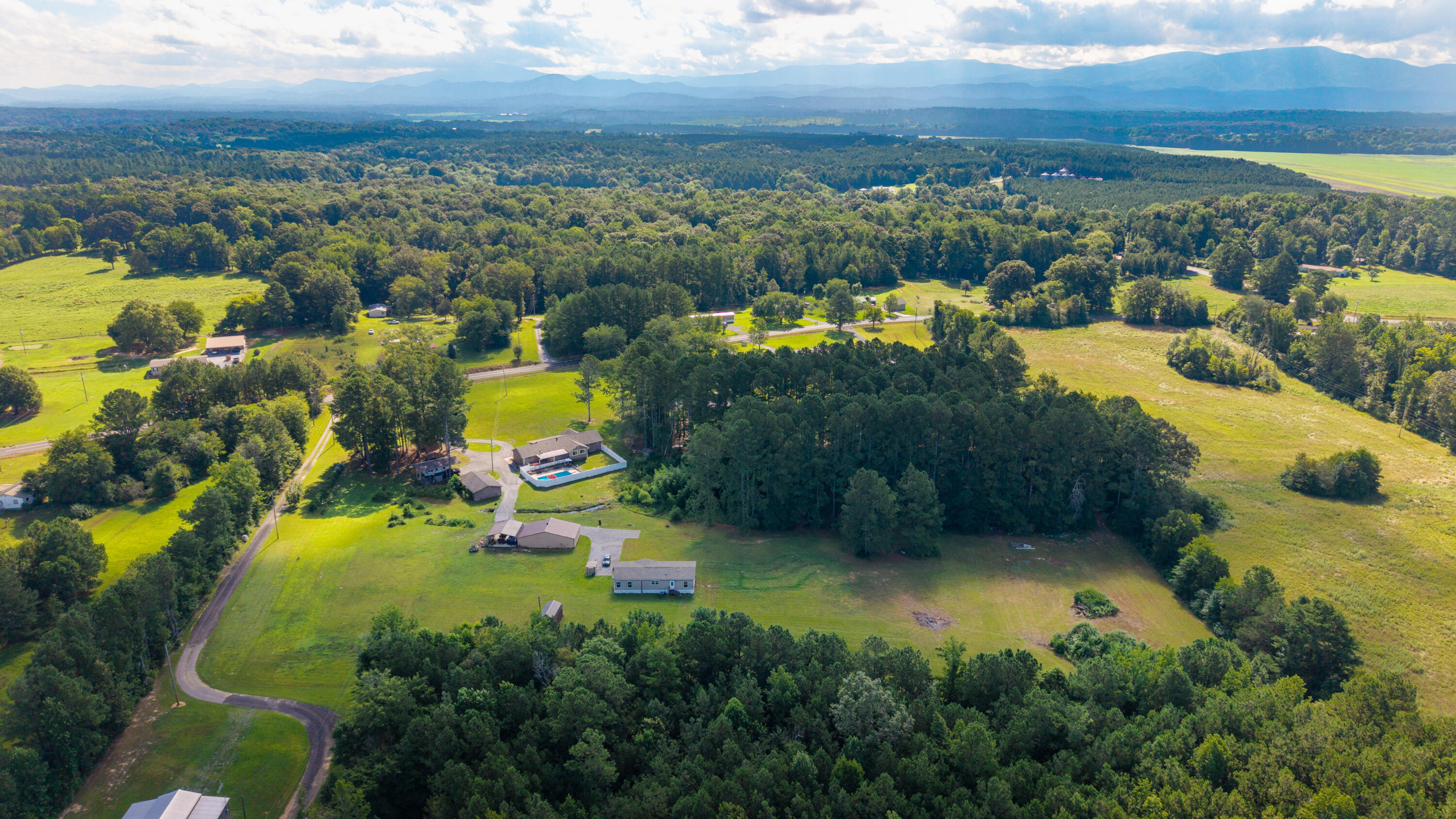 3765 Mount Pleasant Road NE