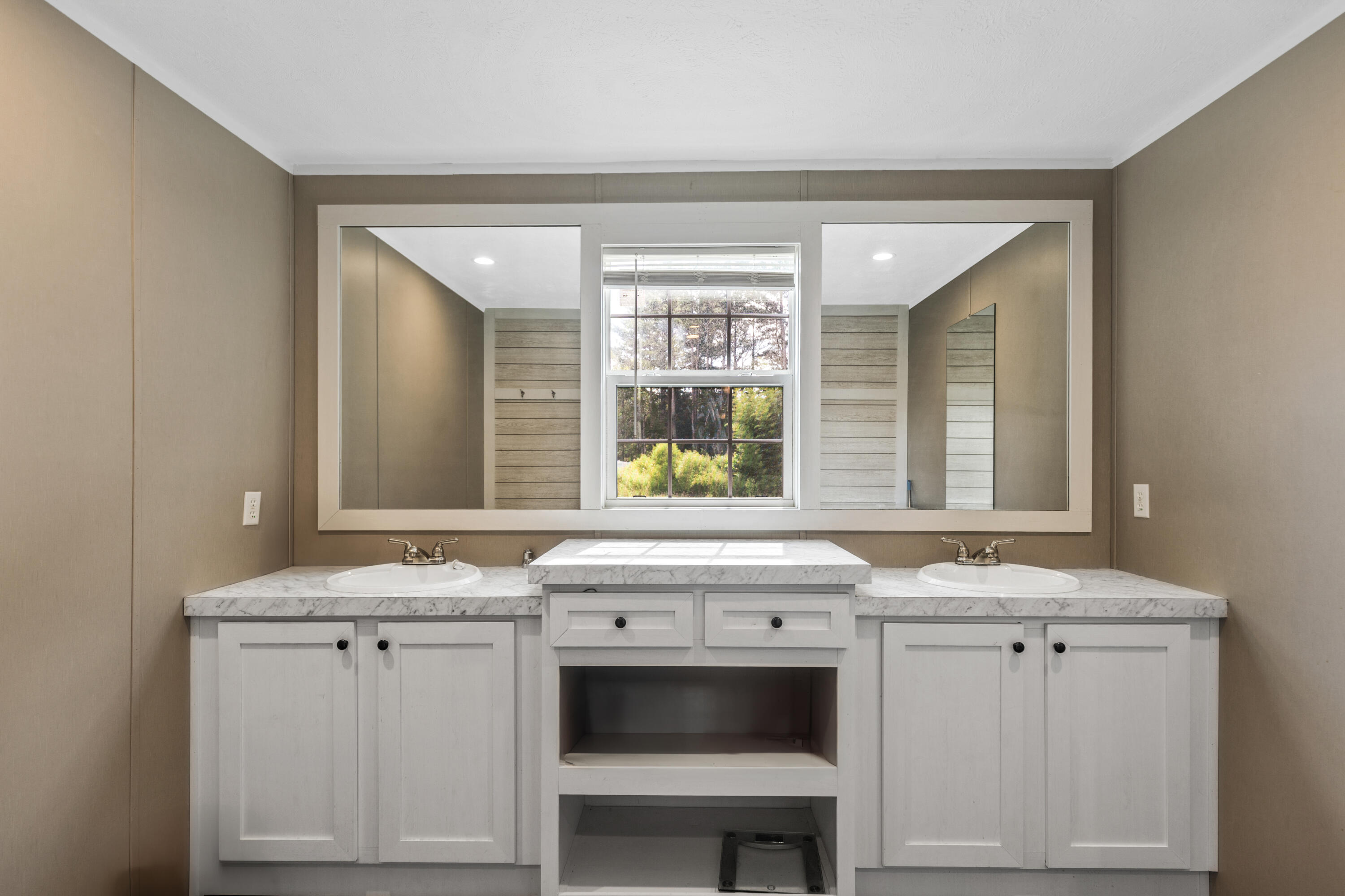 3765 Mount Pleasant Road NE