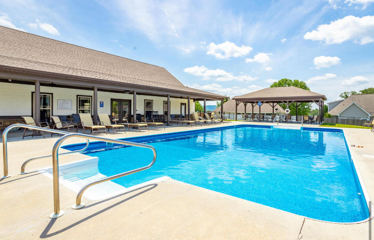 52 Running Oak Drive