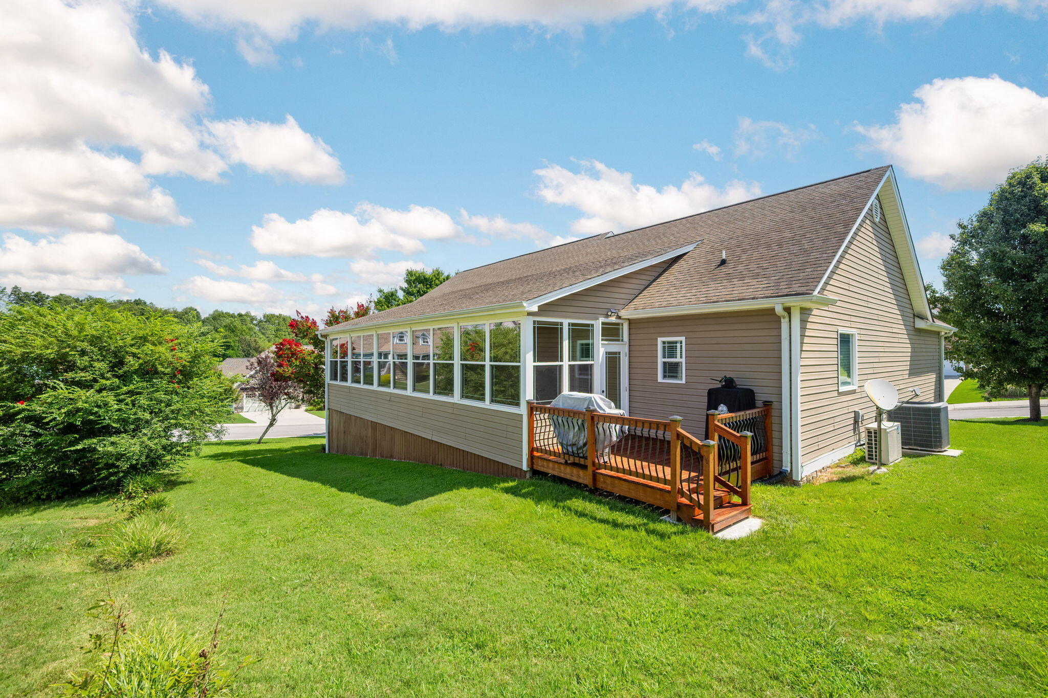 52 Running Oak Drive