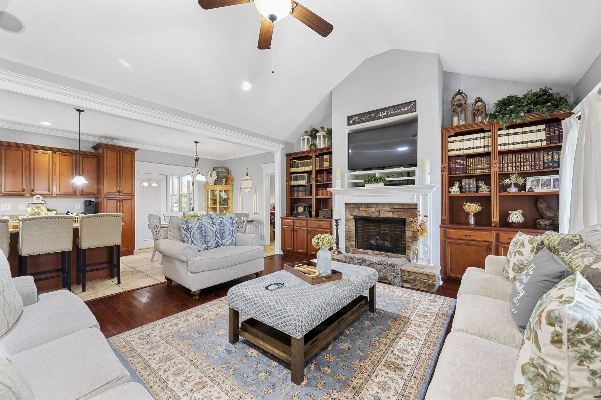 52 Running Oak Drive