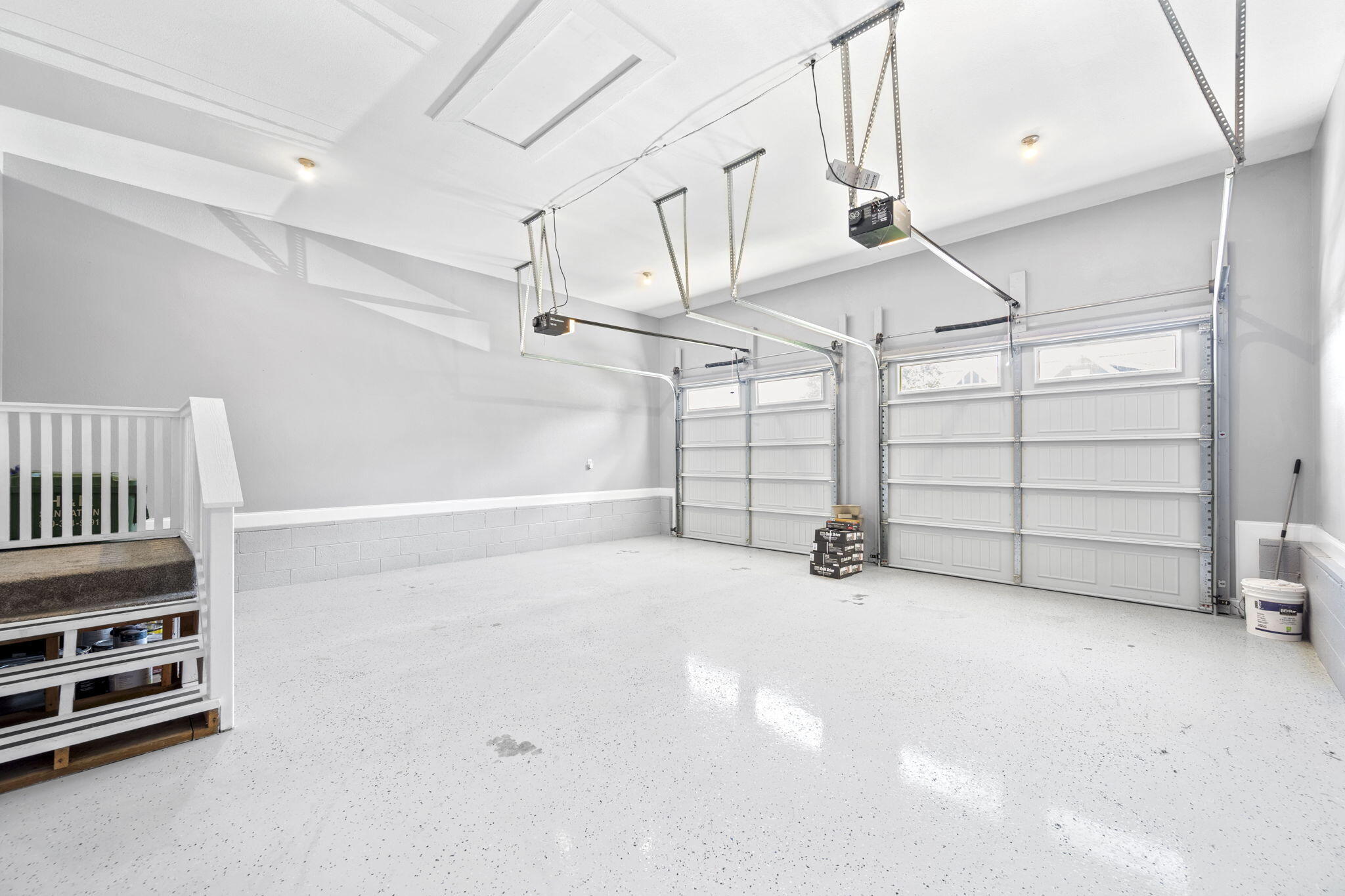 52 Running Oak Drive