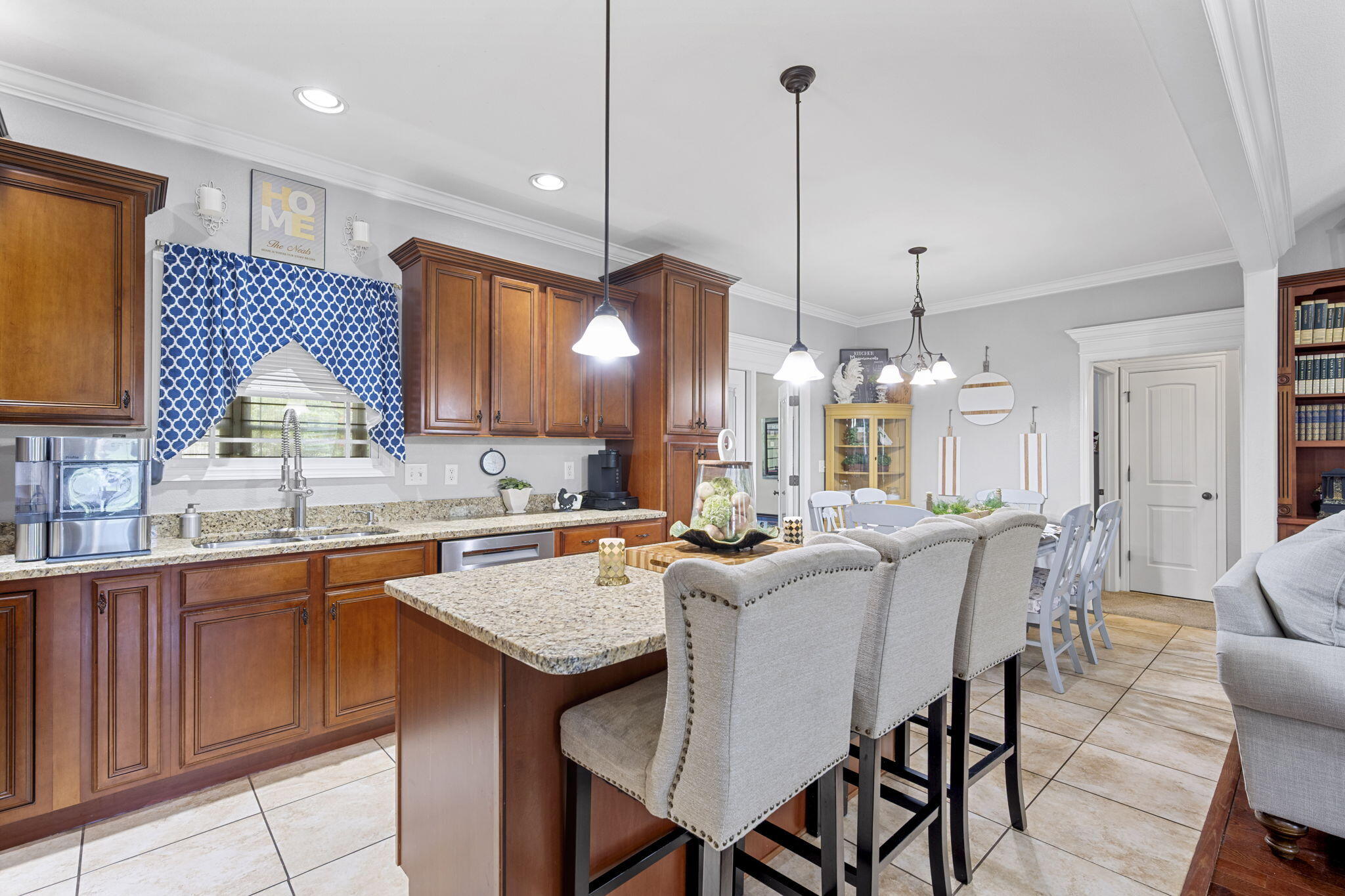 52 Running Oak Drive