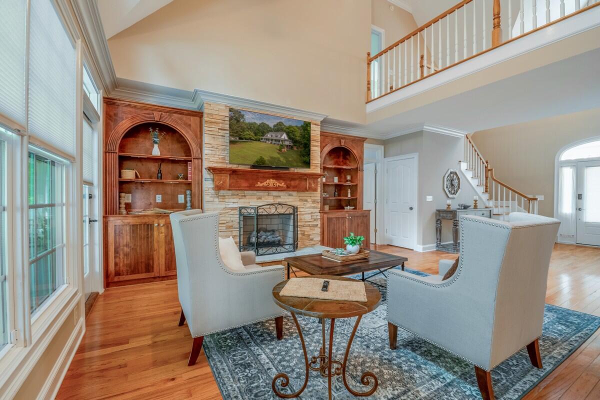 552 Dalrymple Circle