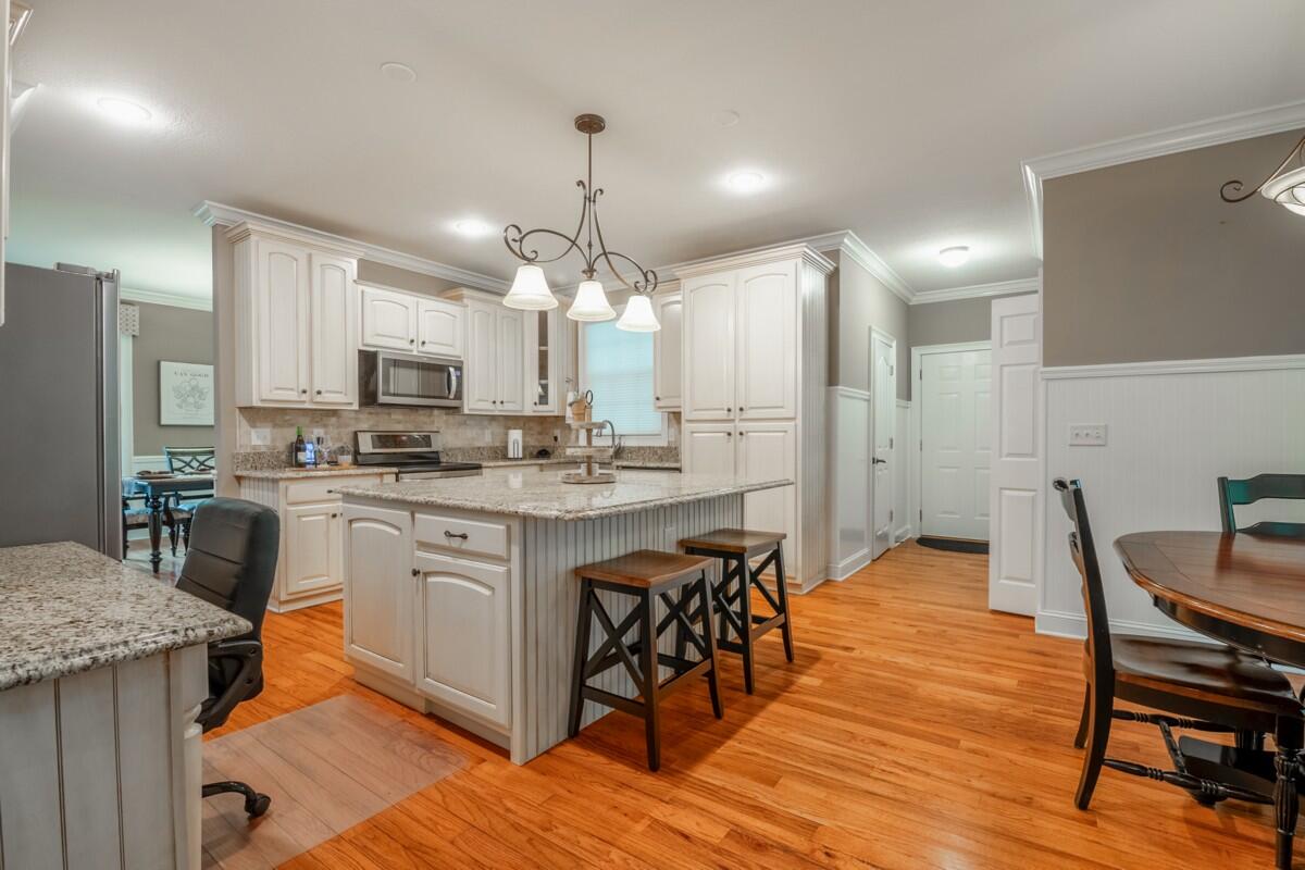 552 Dalrymple Circle