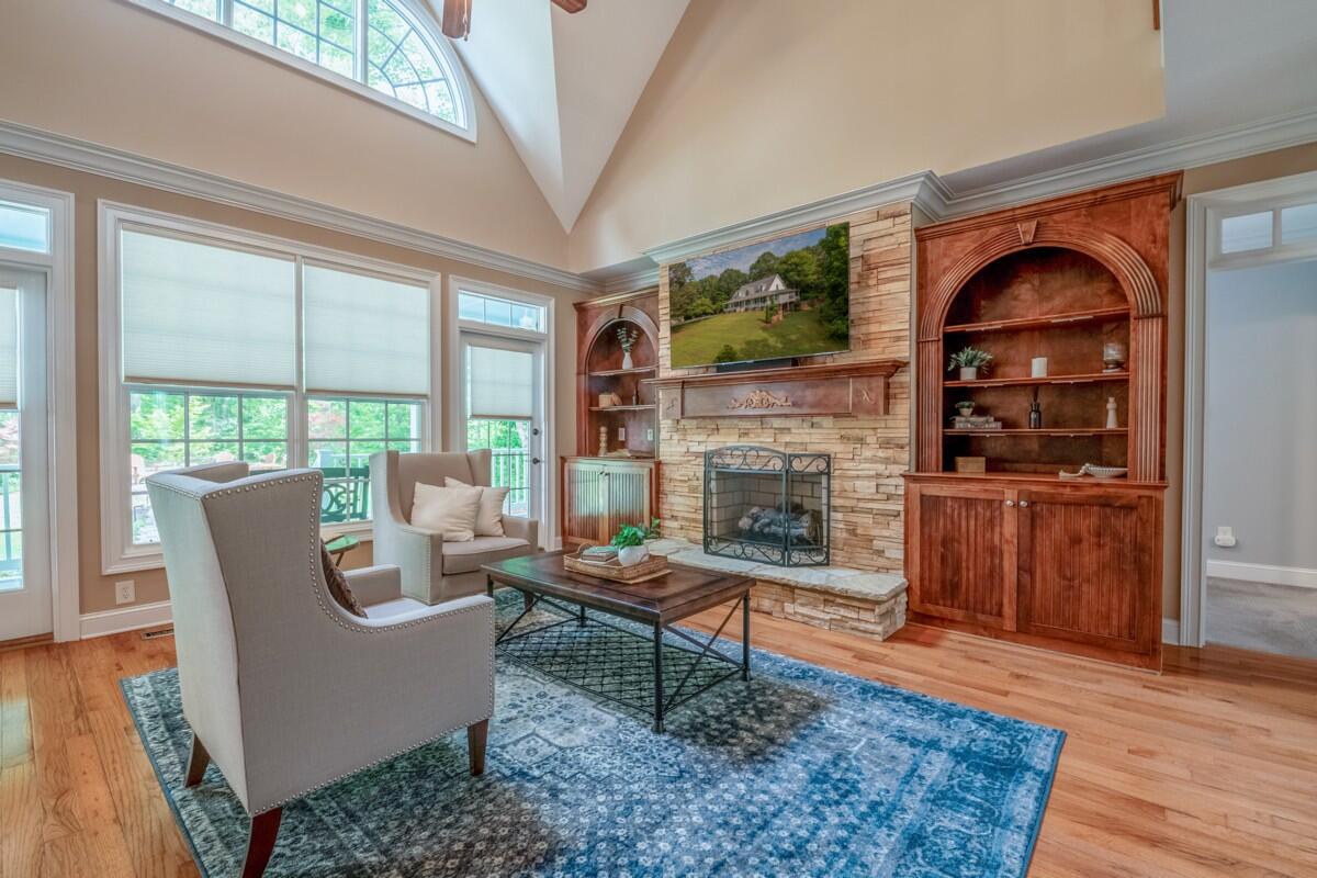 552 Dalrymple Circle
