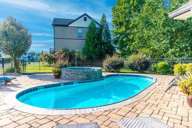 5390 Reneau Way