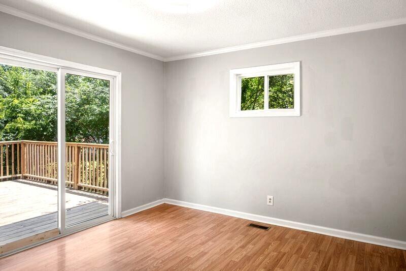 4703 Tomahawk Trail