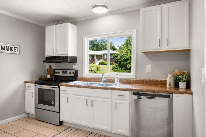 4703 Tomahawk Trail