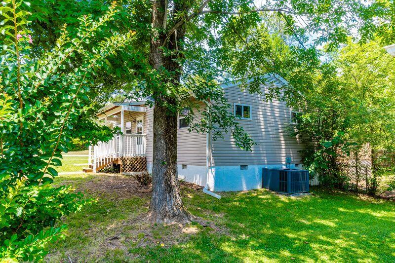 4703 Tomahawk Trail