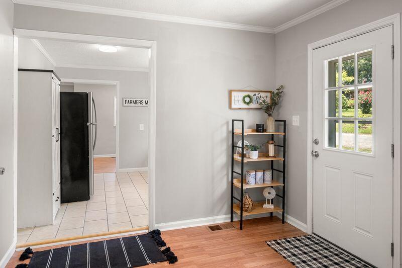 4703 Tomahawk Trail